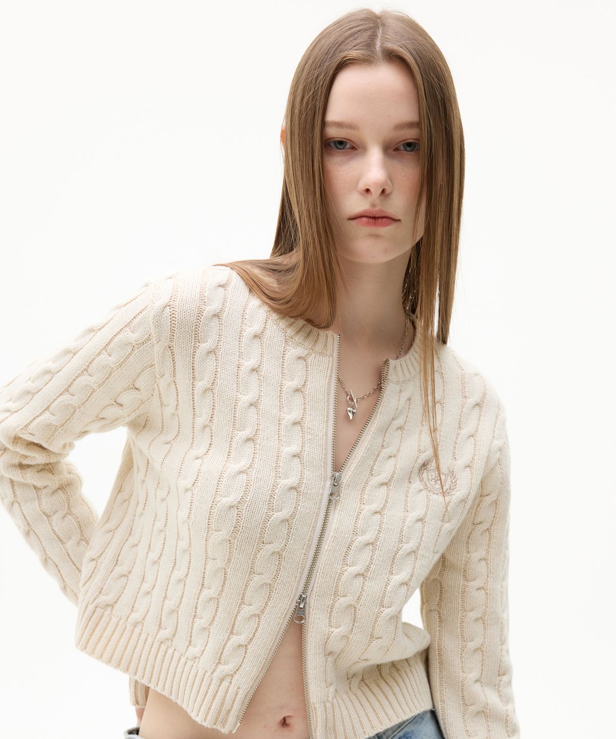 라티젠(LARTIGENT) LK CABLE KNIT ZIP(BEIGE)