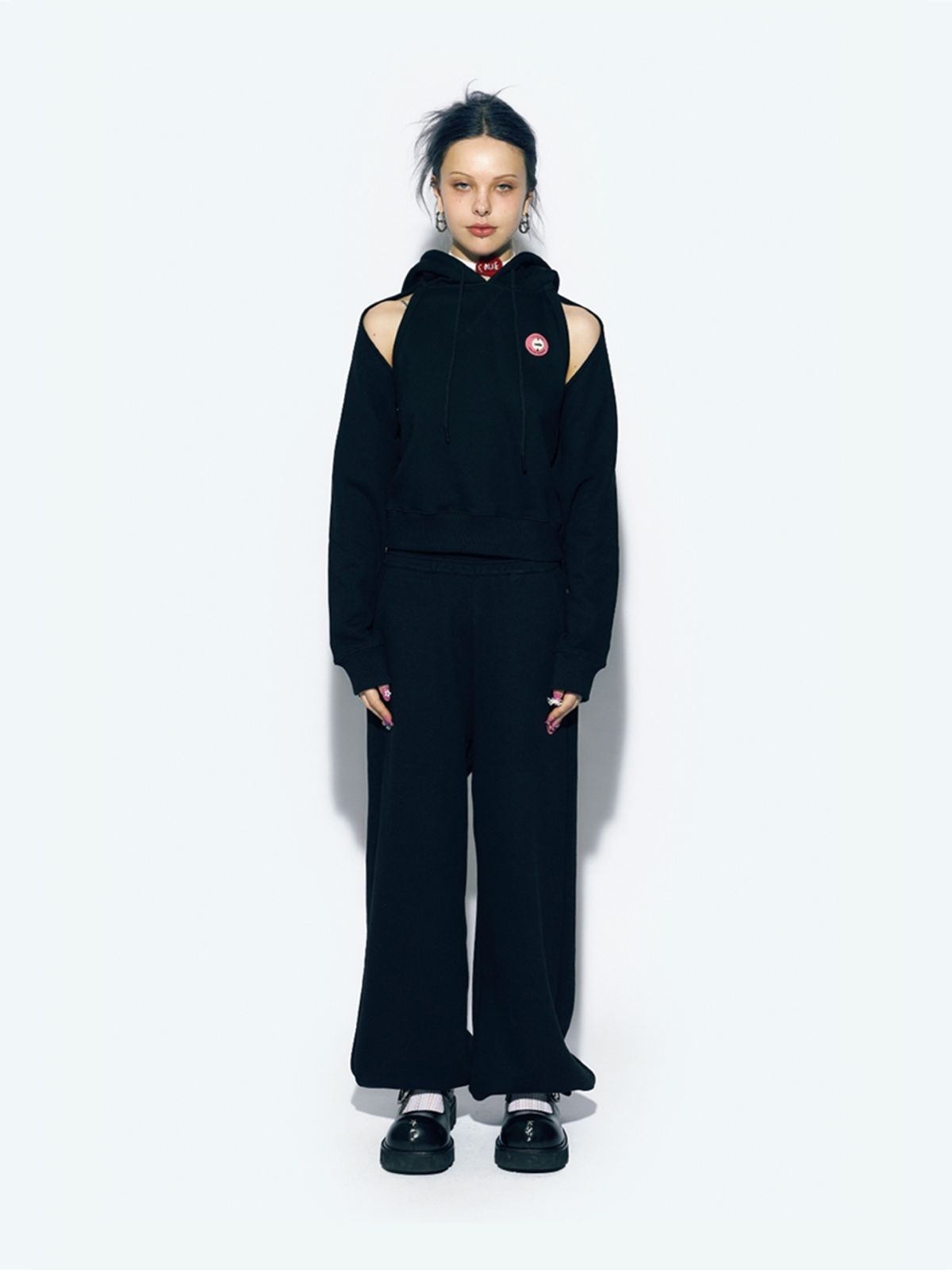 에즈이프 캘리(ASIF CALIE) CROP SWEAT BOLERO BLACK