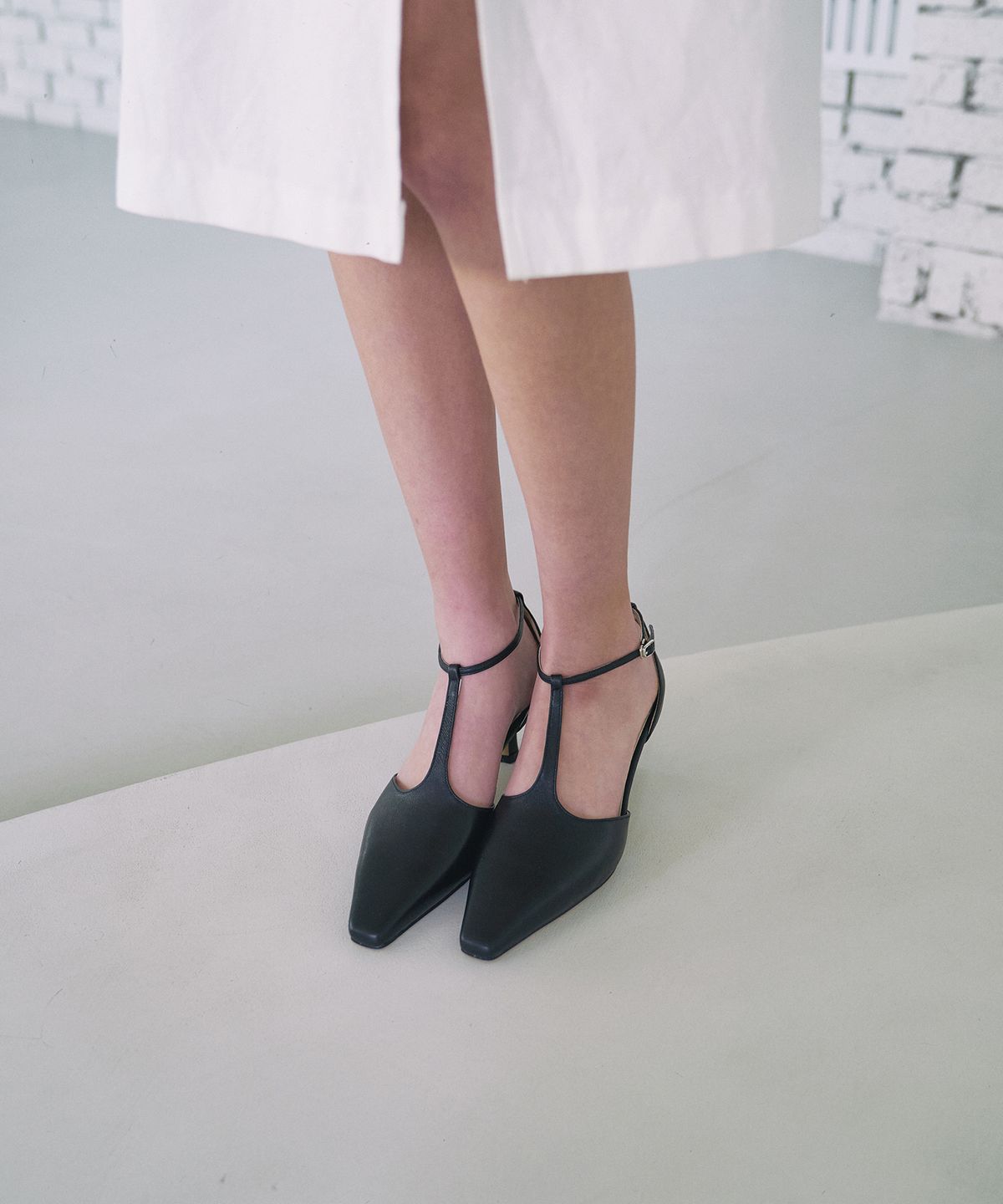 무드나잇(MOODNIGHT) GRETA_T strap pump shoe - 3color 5.5cm T스트랩 빈티지 펌프스