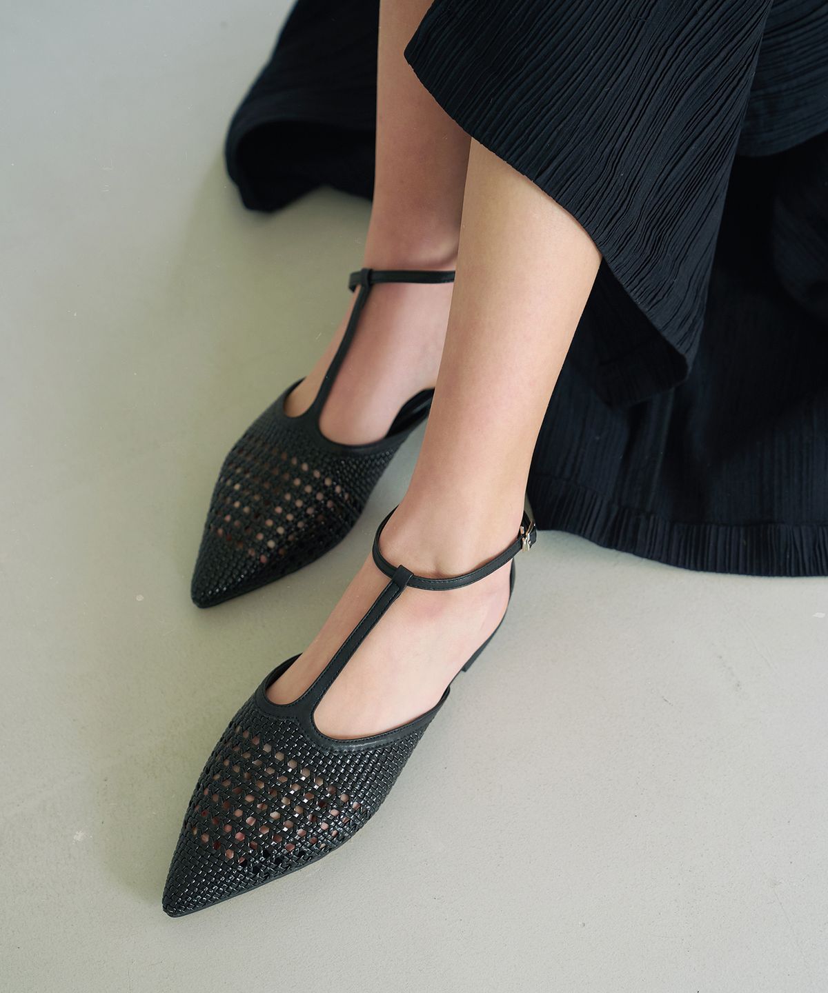 무드나잇(MOODNIGHT) LILY weaving T strap - 2color 1cm 위빙 T스트랩 탈부착 플랫슈즈