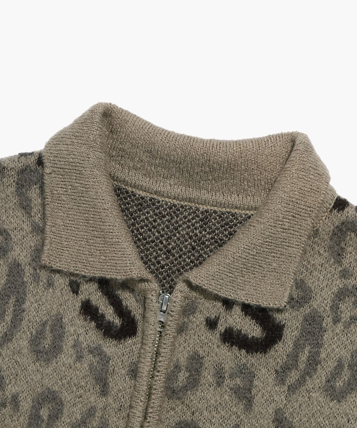 이스트쿤스트(ISTKUNST) U LEOPARD PATTERN KNIT ZIP UP_BROWN(IK2CFMK690A)