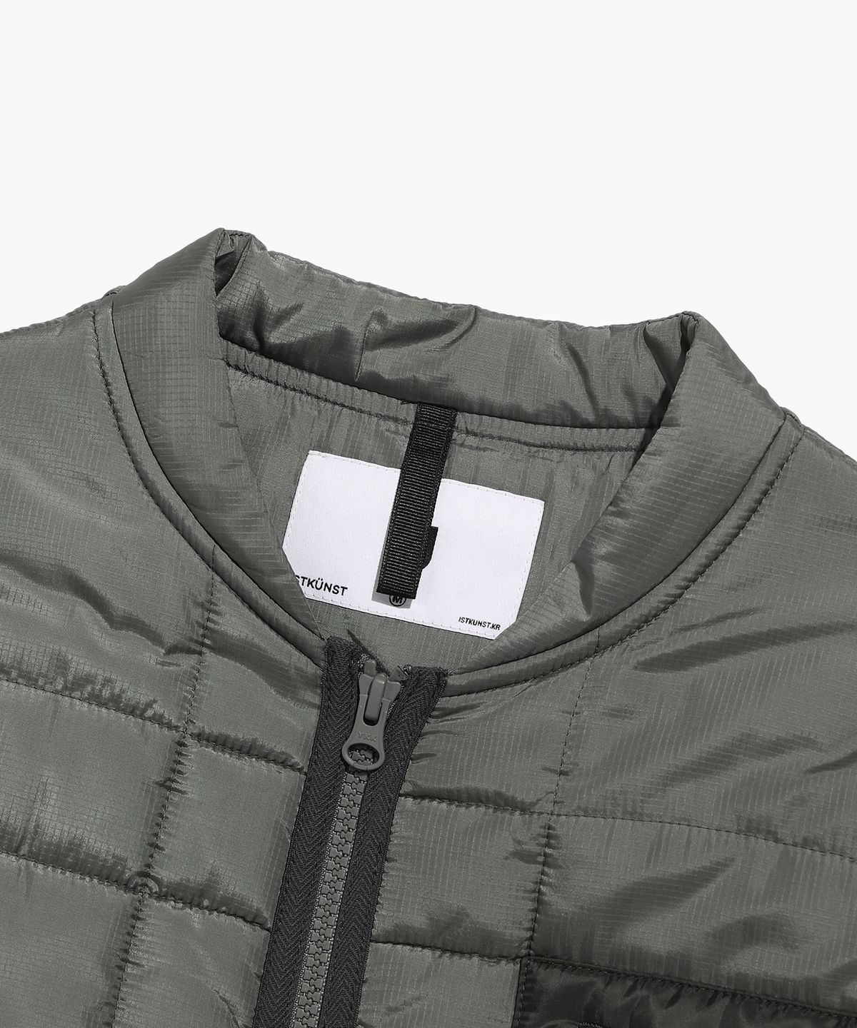 이스트쿤스트(ISTKUNST) UUU LOGO QUILTED JACKET_GREY(IK2CWMB901A)