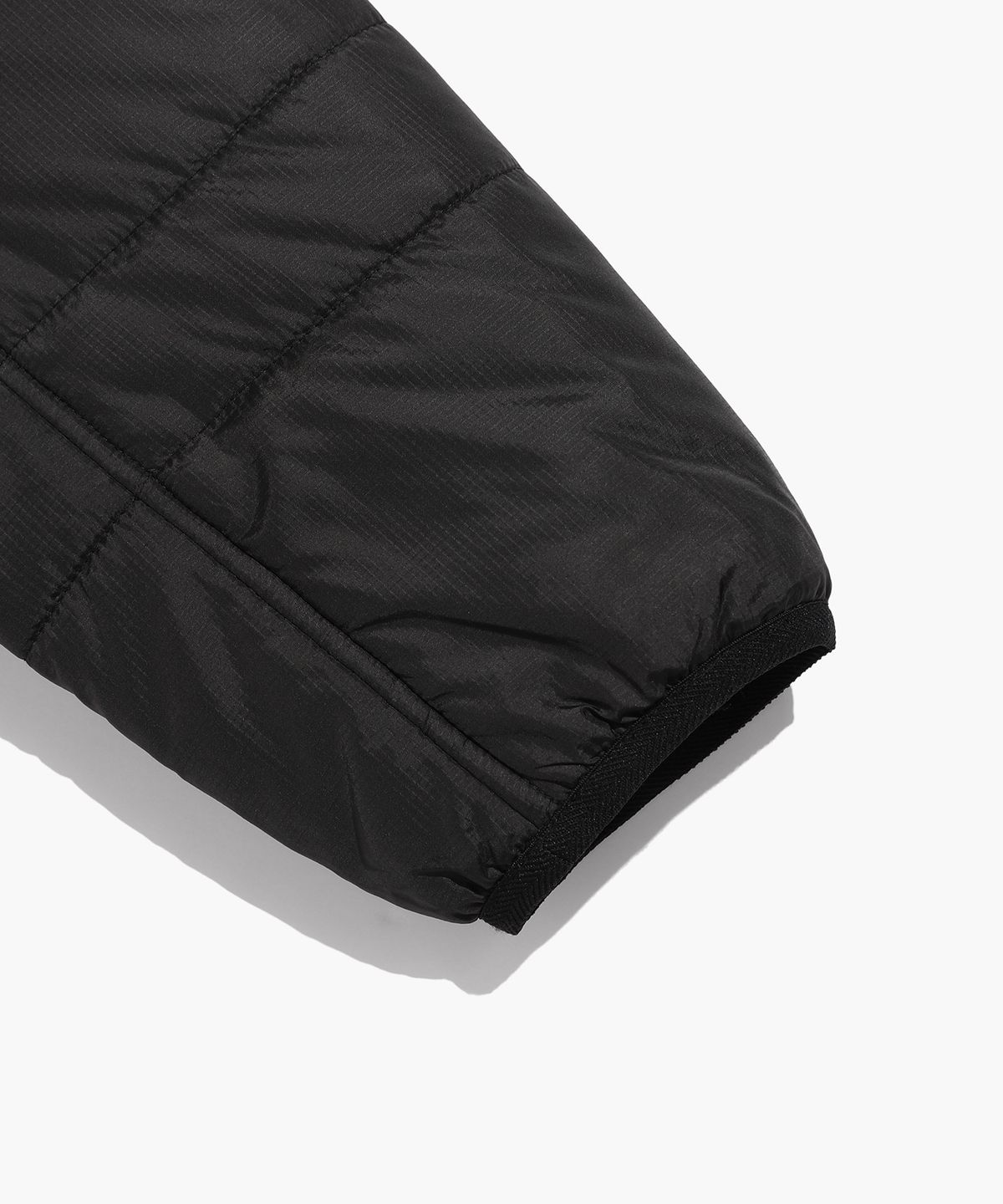 이스트쿤스트(ISTKUNST) UUU LOGO QUILTED JACKET_BLACK(IK2CWMB901A)