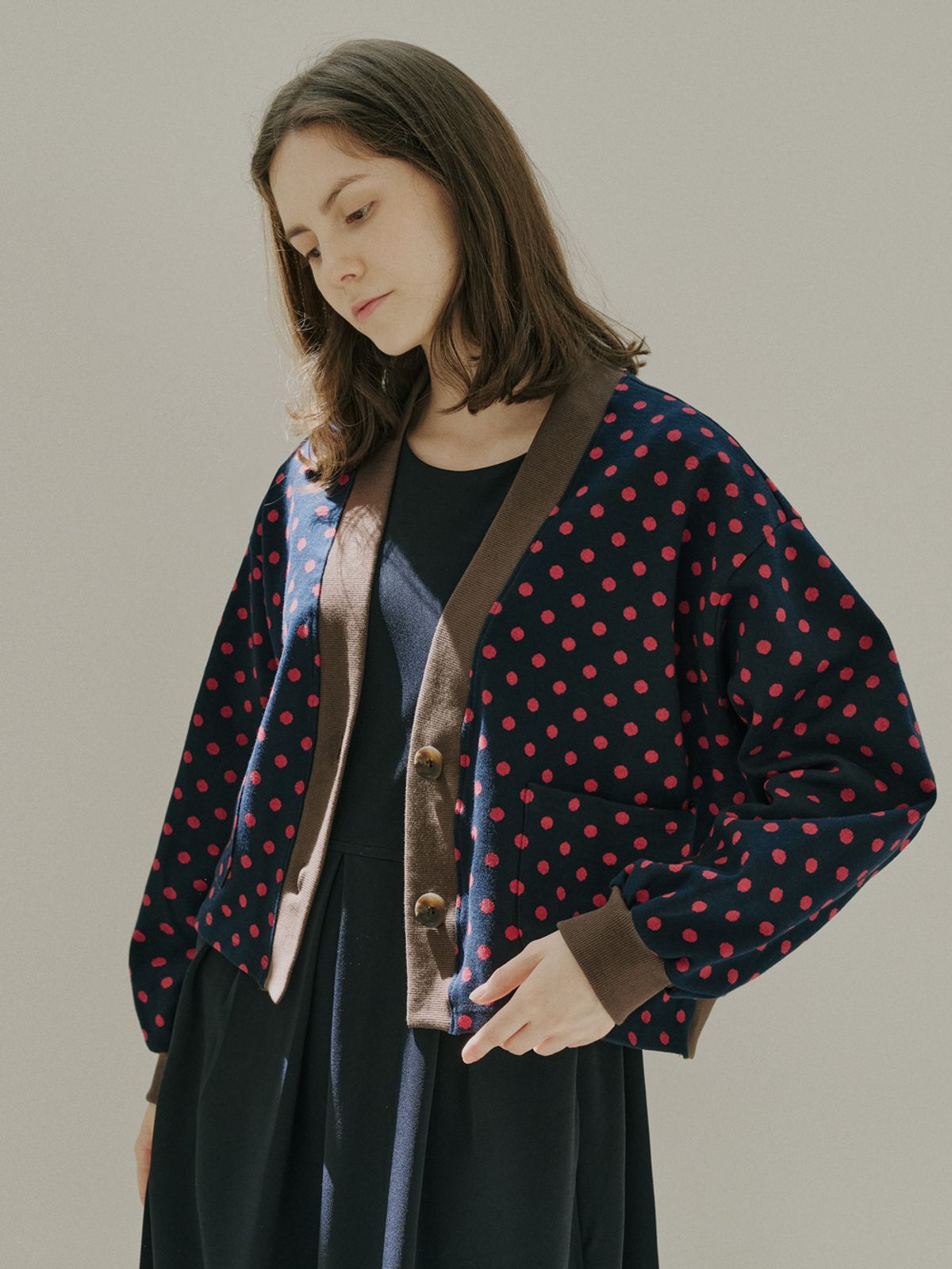 아방(AVANT-G) Dot Jacquard Knit Cardigan - NAVY