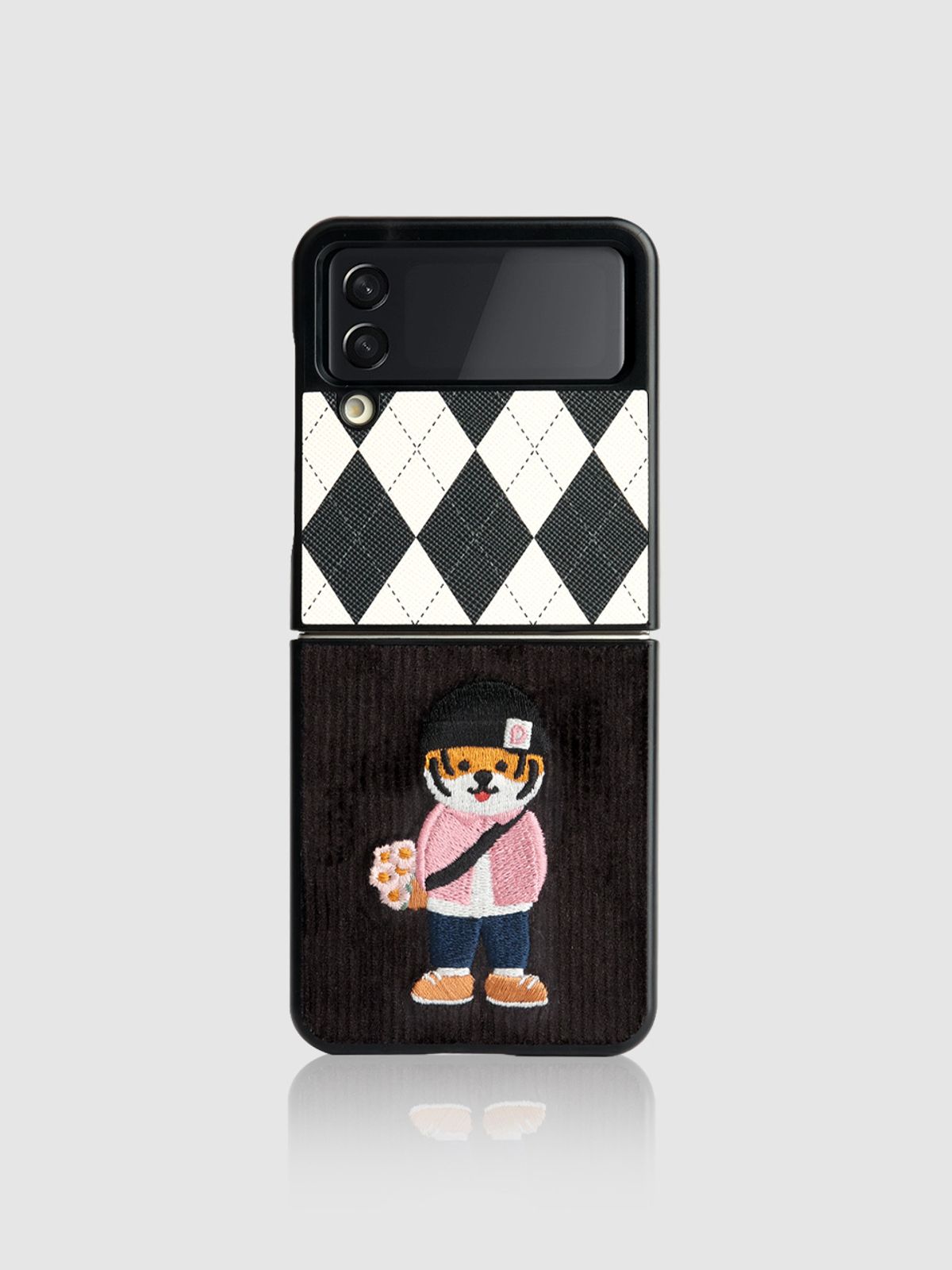 디자인스킨(DESIGNSKIN) 코듀로이 자수 카드 포켓 파티 케이스-블랙 호군
