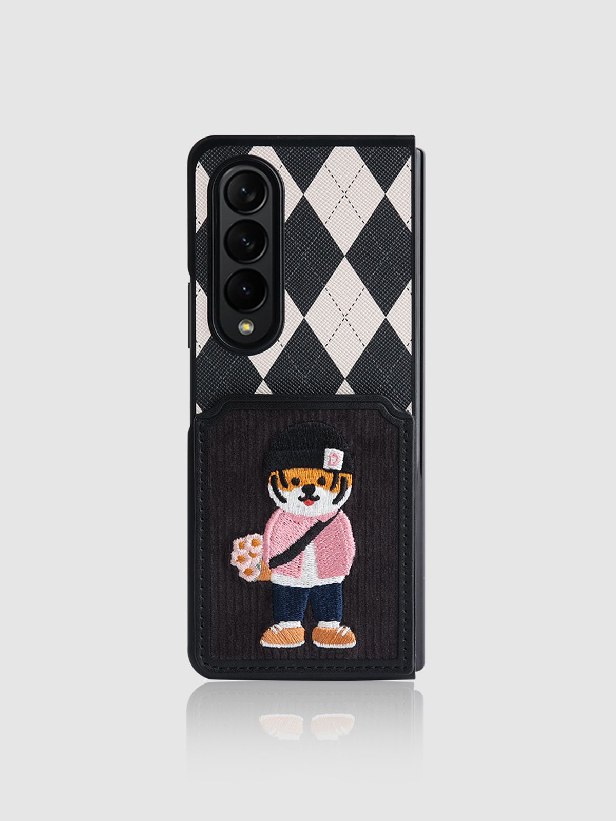 디자인스킨(DESIGNSKIN) 코듀로이 자수 카드 포켓 파티 케이스-블랙 호군
