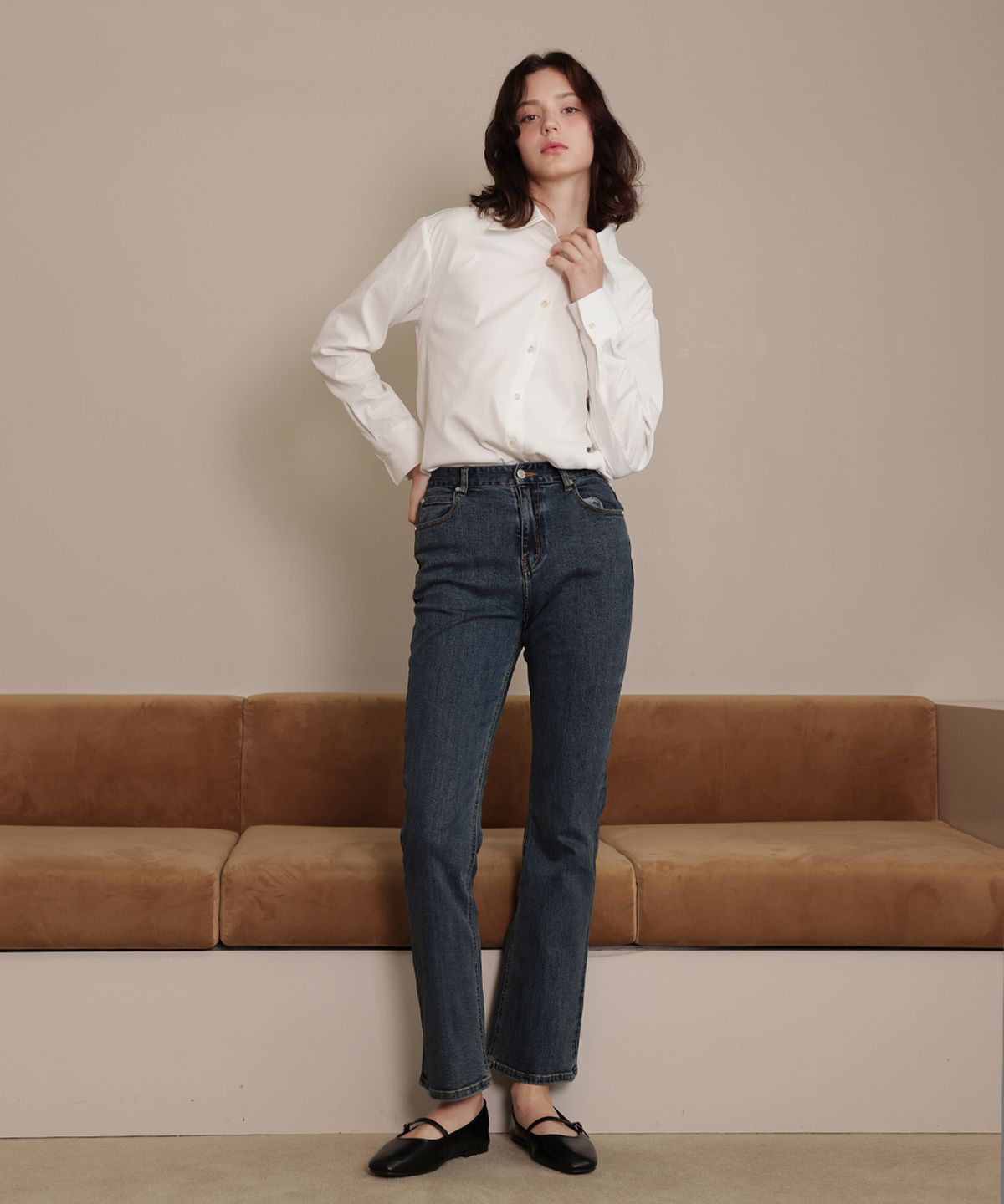 러브참(LOVECHARM) [린다 부츠컷 데님 팬츠_클래식 블루] Linda Bootscut Denim pants_CB