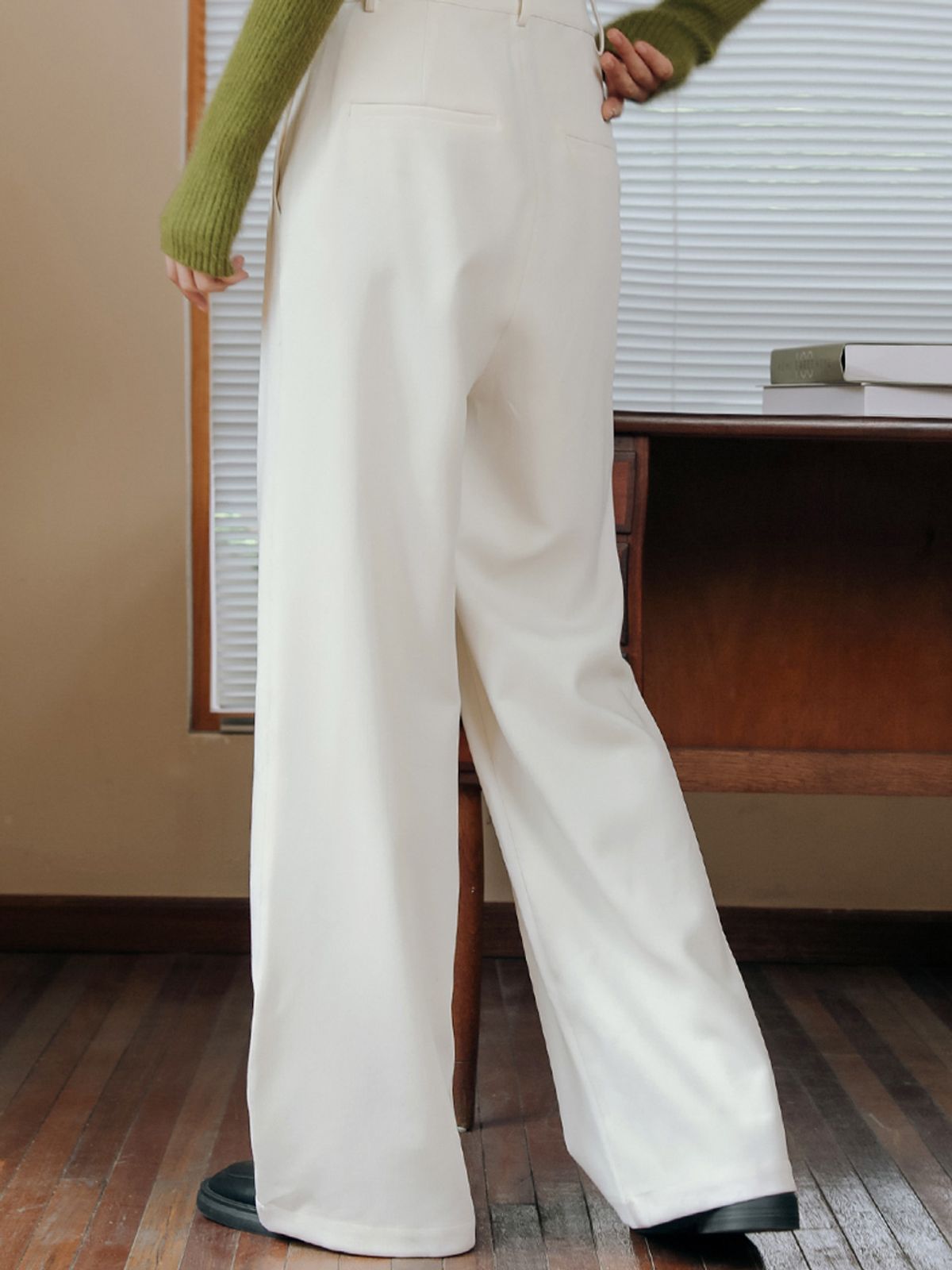 랭썬(LANGSON) LS Pintuck Wide Long Slacks_WH
