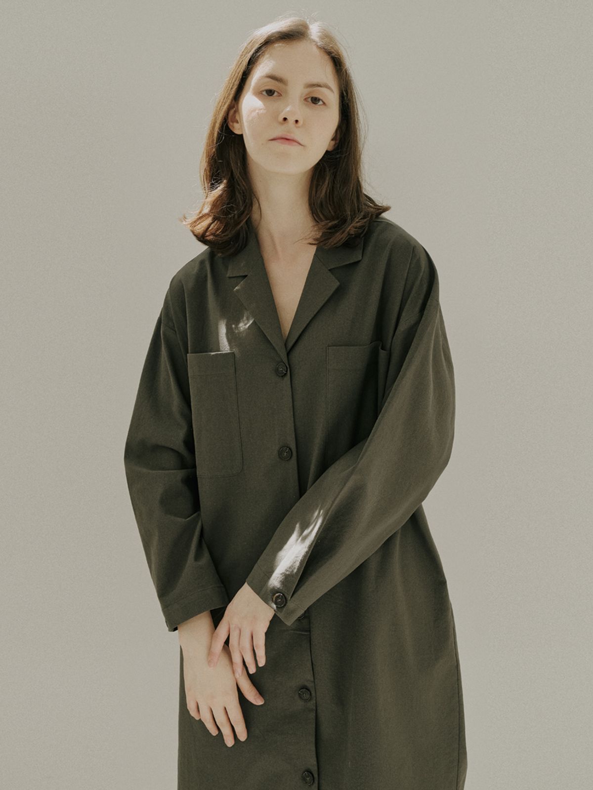 아방(AVANT-G) Overfit Shirt Long Sleeve Dress - KHAKI