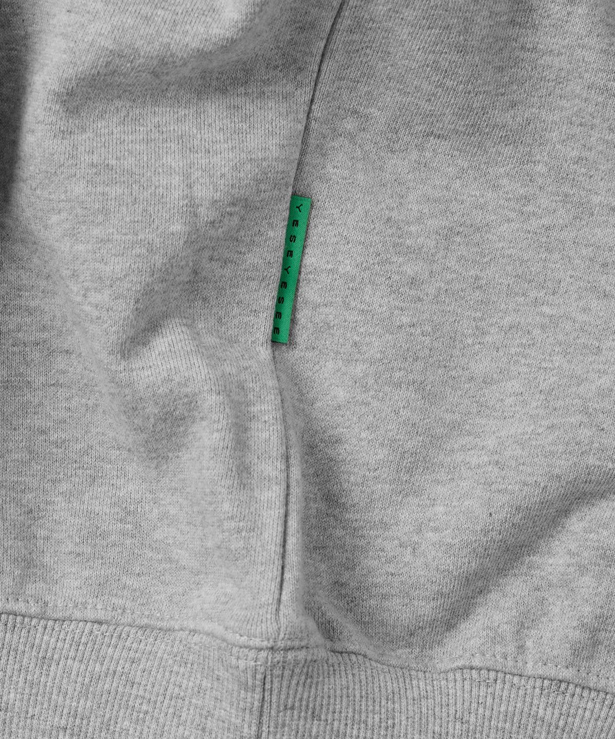 예스아이씨(YESEYESEE) C-Logo Hoodie Grey