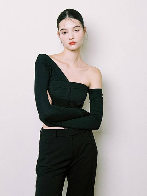 MUSINSA公式 | NOT YOUR ROSE Monica Top (Black)