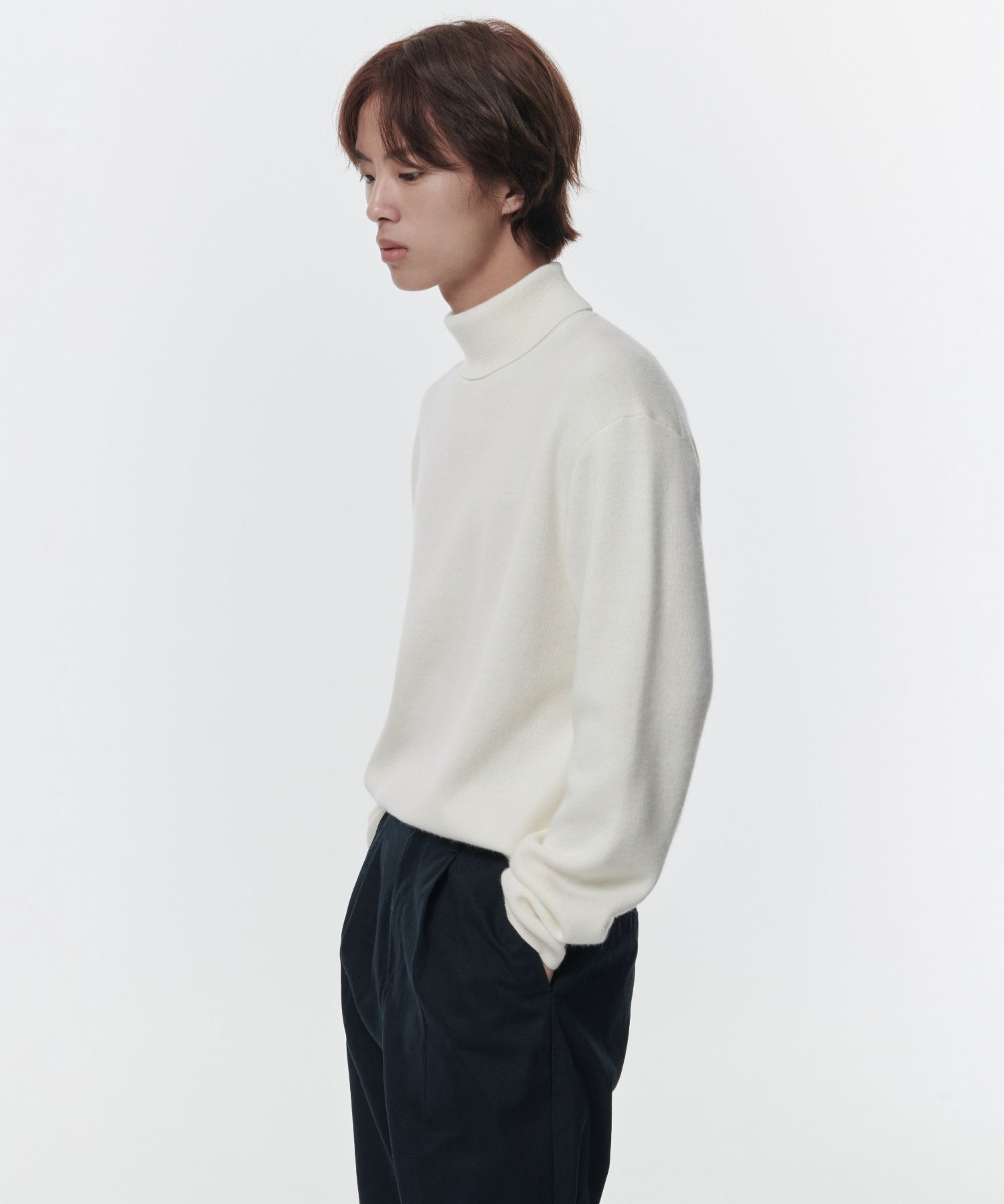 MUSINSA | MUSINSA STANDARD Minimal turtleneck knit [cream]