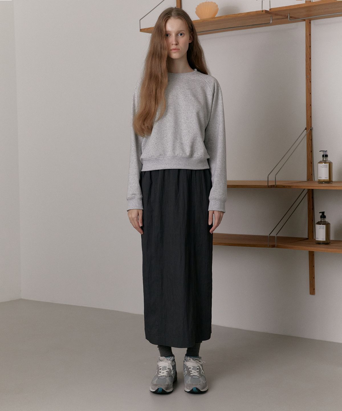 38컴온커먼(38COMEONCOMMON) Nylon Banding Skirt (Charcoal)
