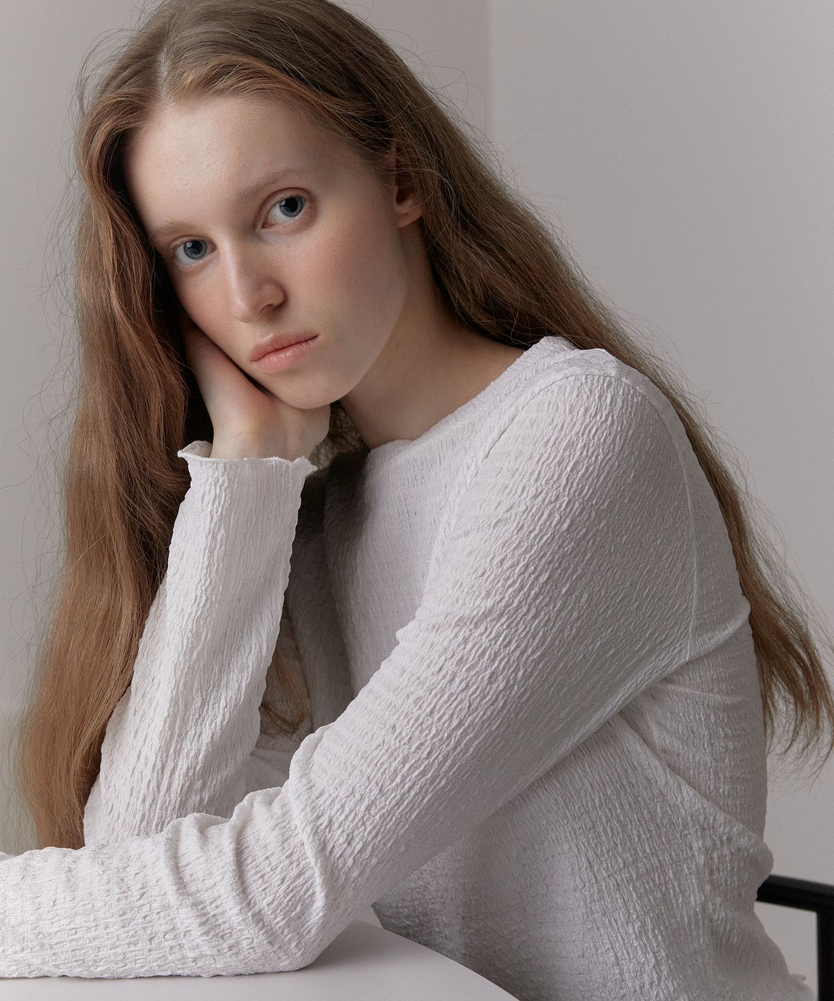 38컴온커먼(38COMEONCOMMON) Wrinkle Lettuce-Edge Long Sleeve Top (White)