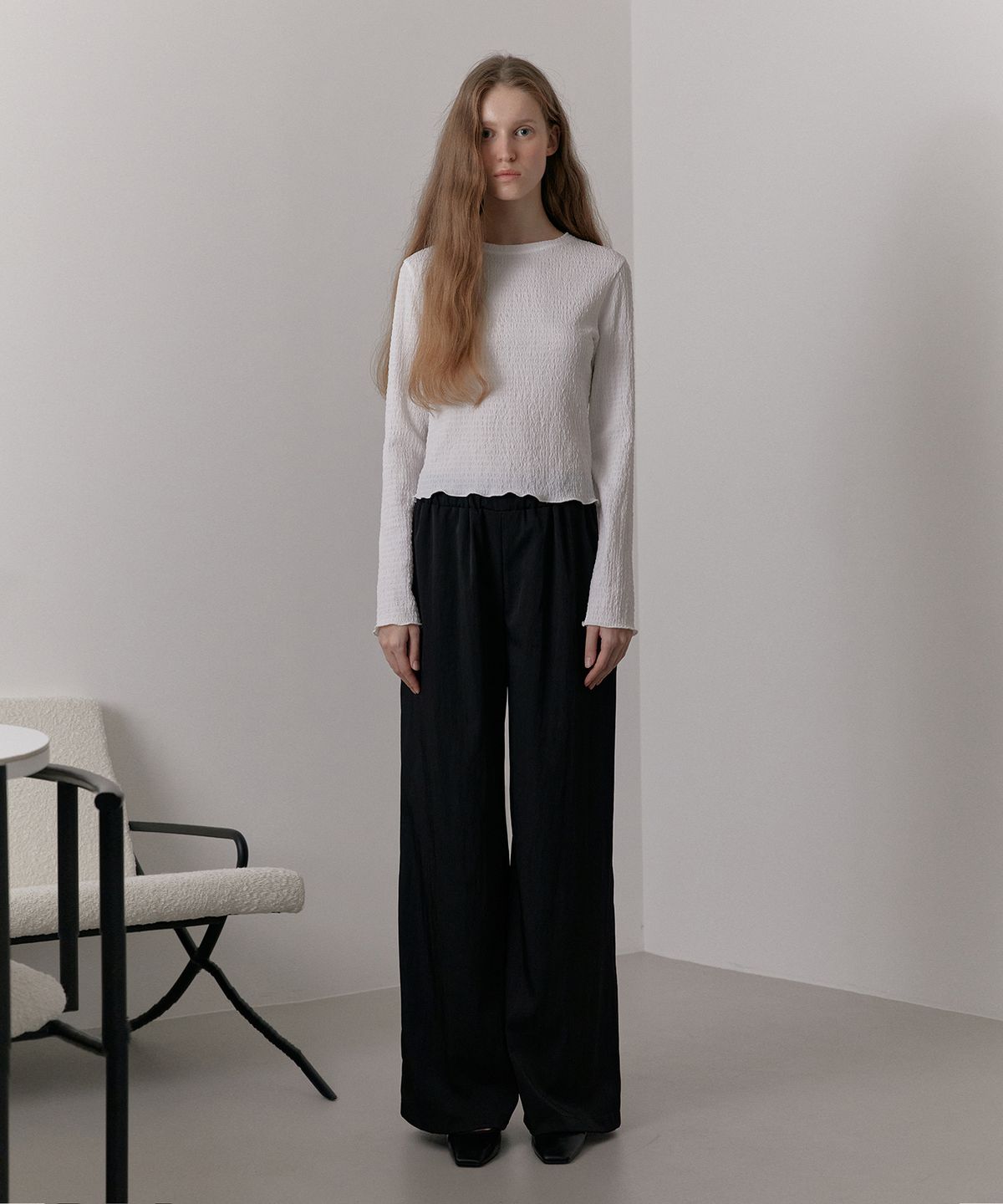 38컴온커먼(38COMEONCOMMON) Wrinkle Lettuce-Edge Long Sleeve Top (White)