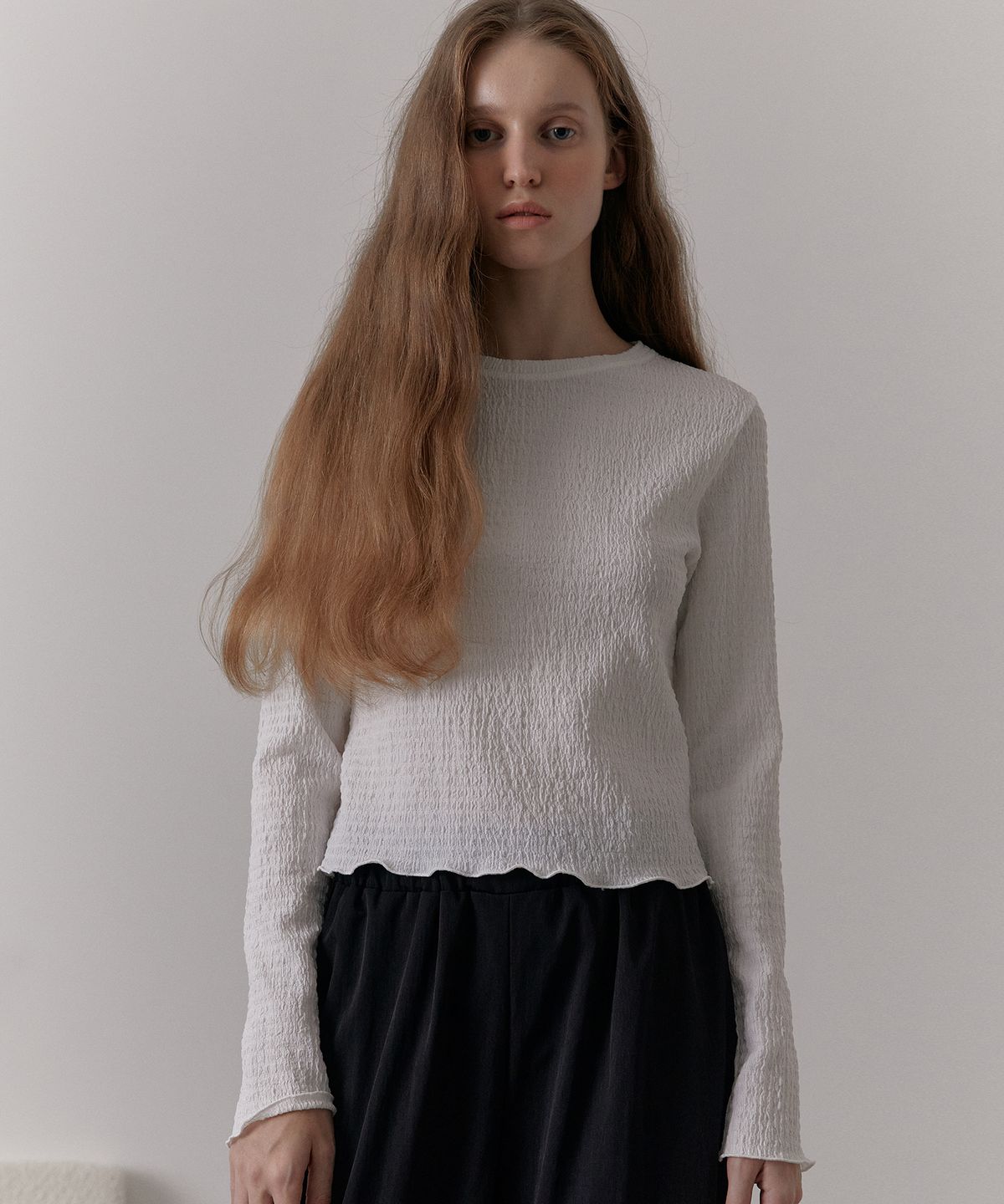 38컴온커먼(38COMEONCOMMON) Wrinkle Lettuce-Edge Long Sleeve Top (White)
