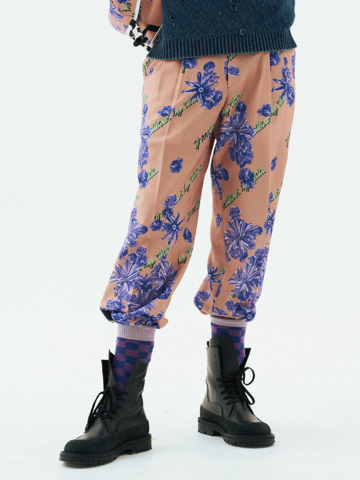 그리디어스(GREEDILOUS) Floral Print Trousers