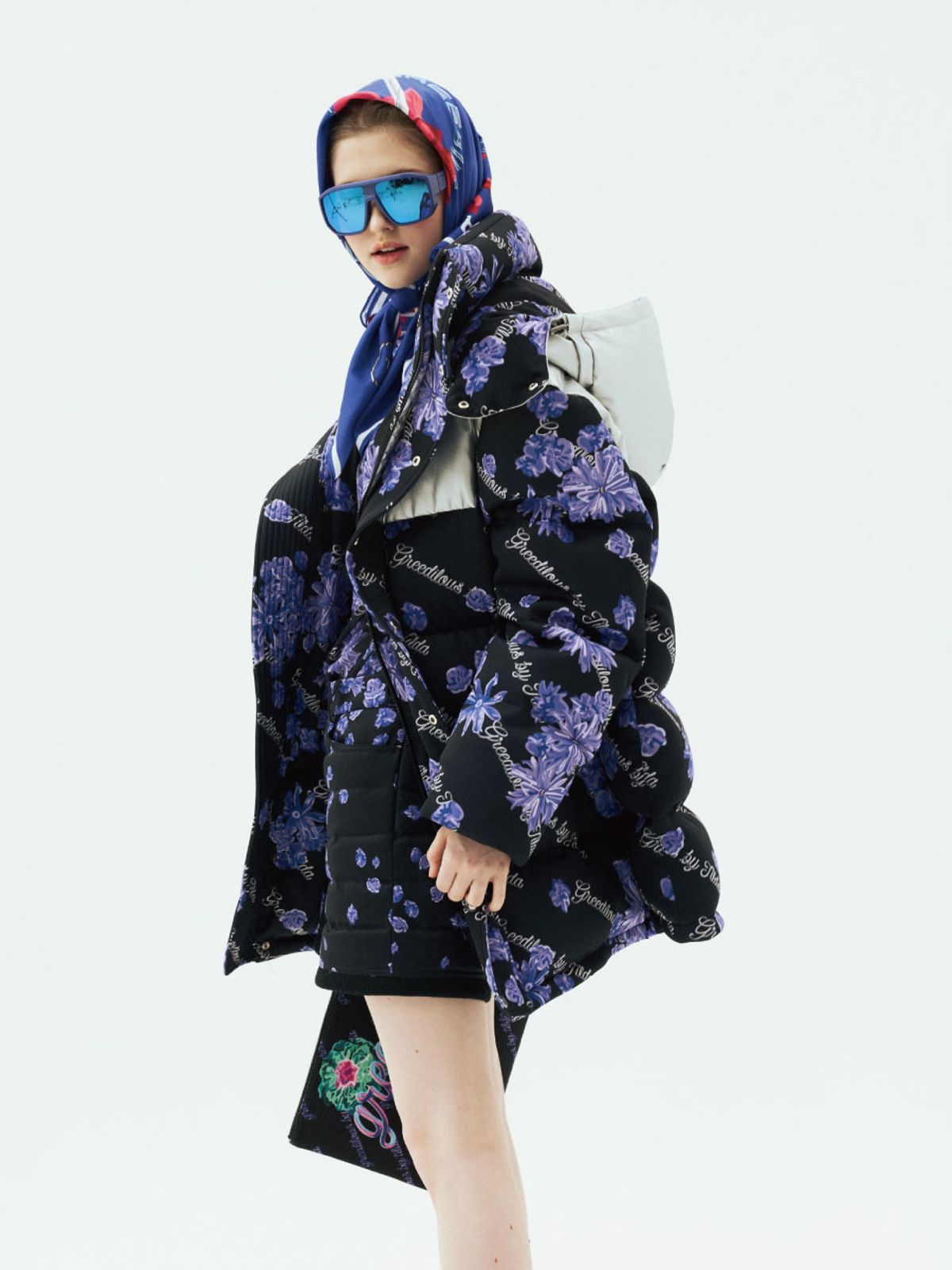 그리디어스(GREEDILOUS) Floral Oversized  Puffer Jacket With Silve PU