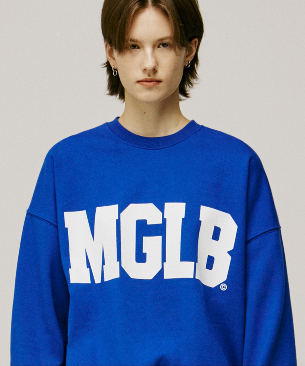 매치글로브(MATCHGLOBE) MGLB UNIV 스웨트셔츠 (블루)