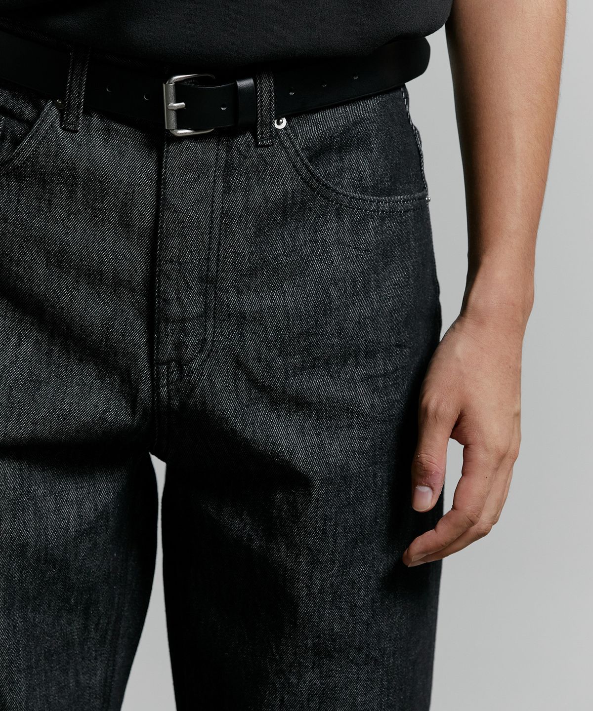 브랜디드(BRANDED) 611 HARD TWIST DENIM BLACK 1WASH JEANS [WIDE STRAIGHT]