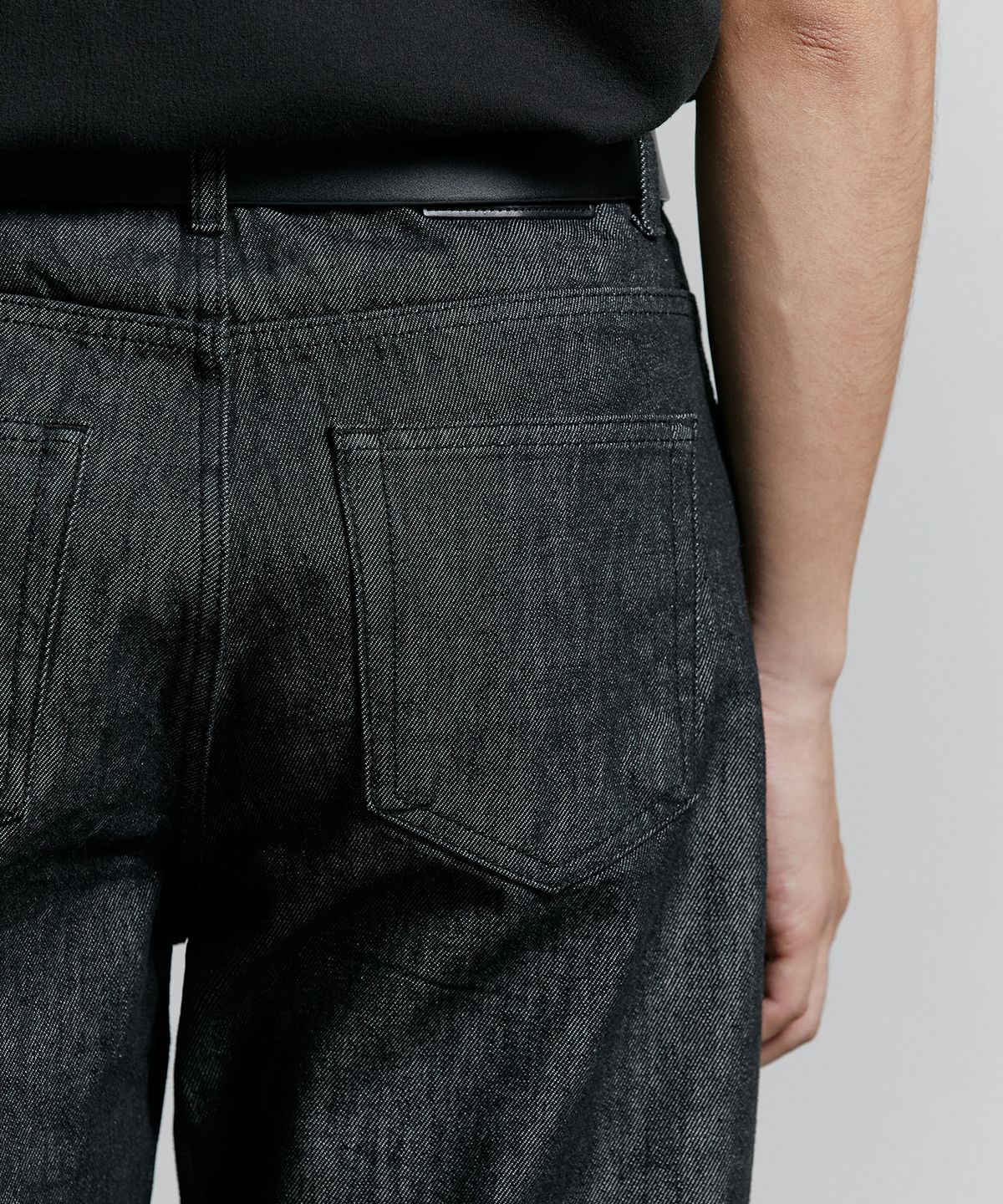 브랜디드(BRANDED) 611 HARD TWIST DENIM BLACK 1WASH JEANS [WIDE STRAIGHT]