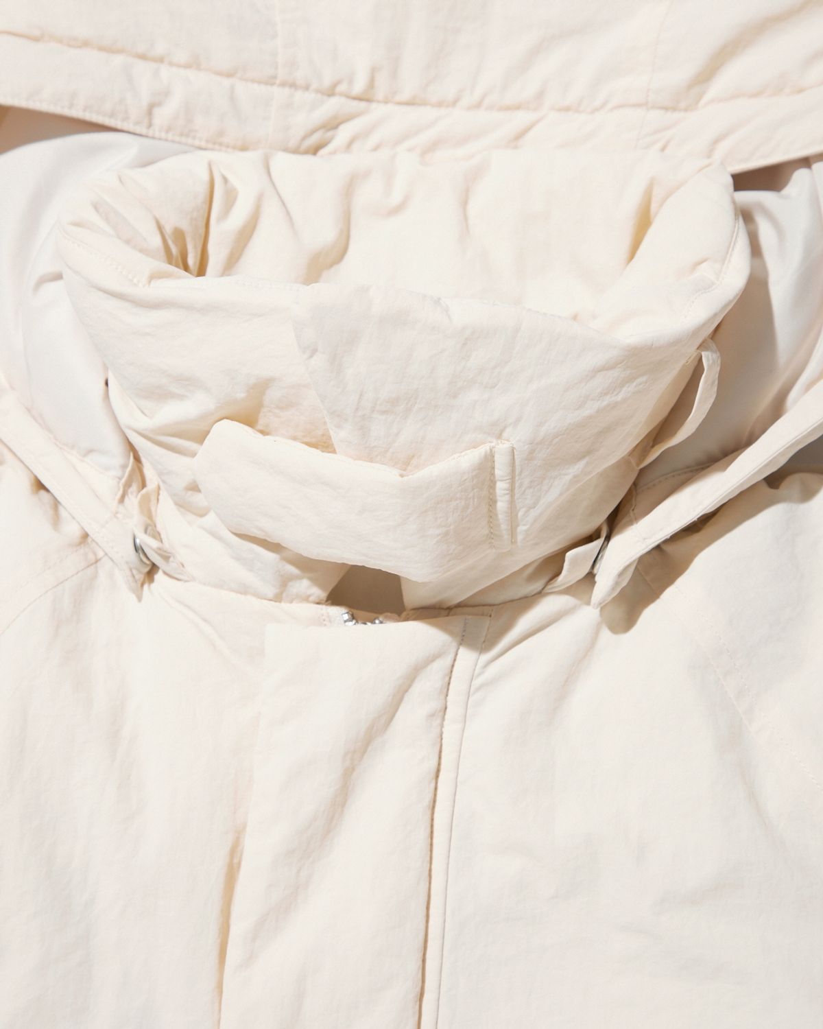 비슬로우(BESLOW) MK3 PUFFER DOWN PALE BEIGE