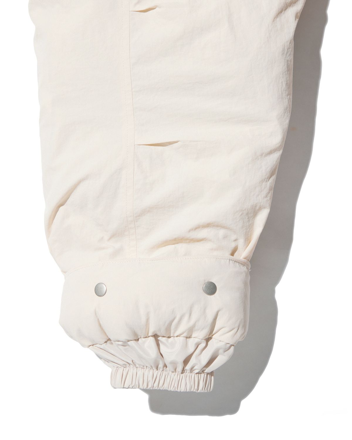 비슬로우(BESLOW) MK3 PUFFER DOWN PALE BEIGE