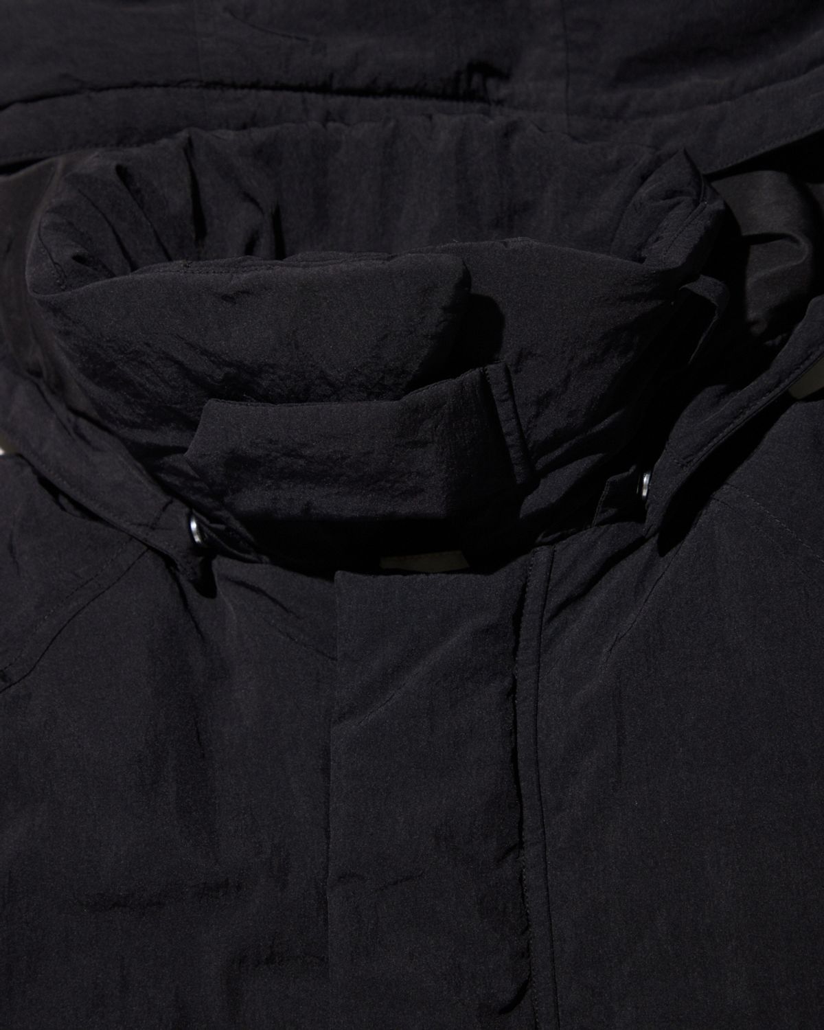 비슬로우(BESLOW) MK3 PUFFER DOWN BLACK