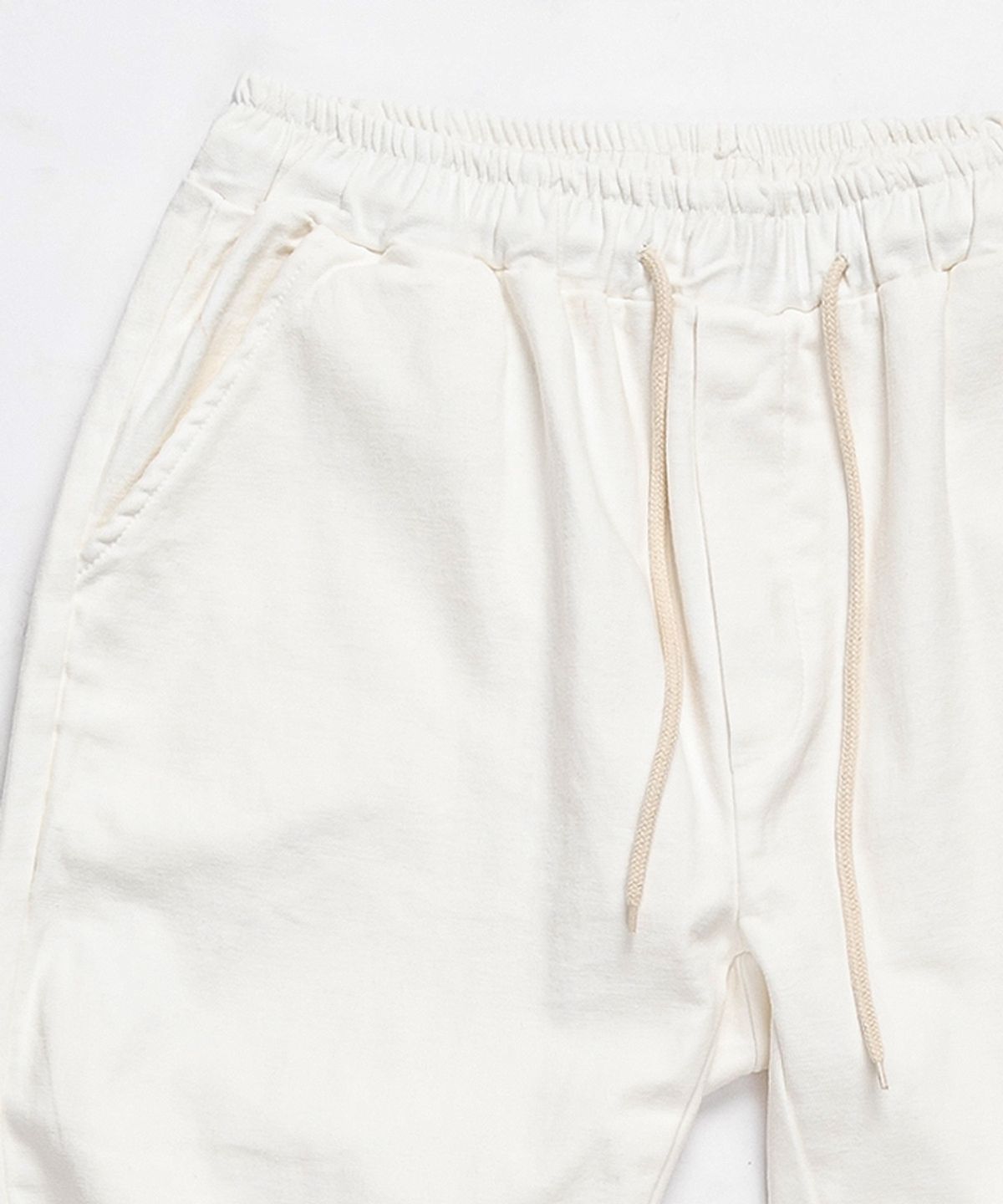 스트라이크(STRIKE) 에스티알 릴랙스 캐주얼 치노즈  (WHITE)