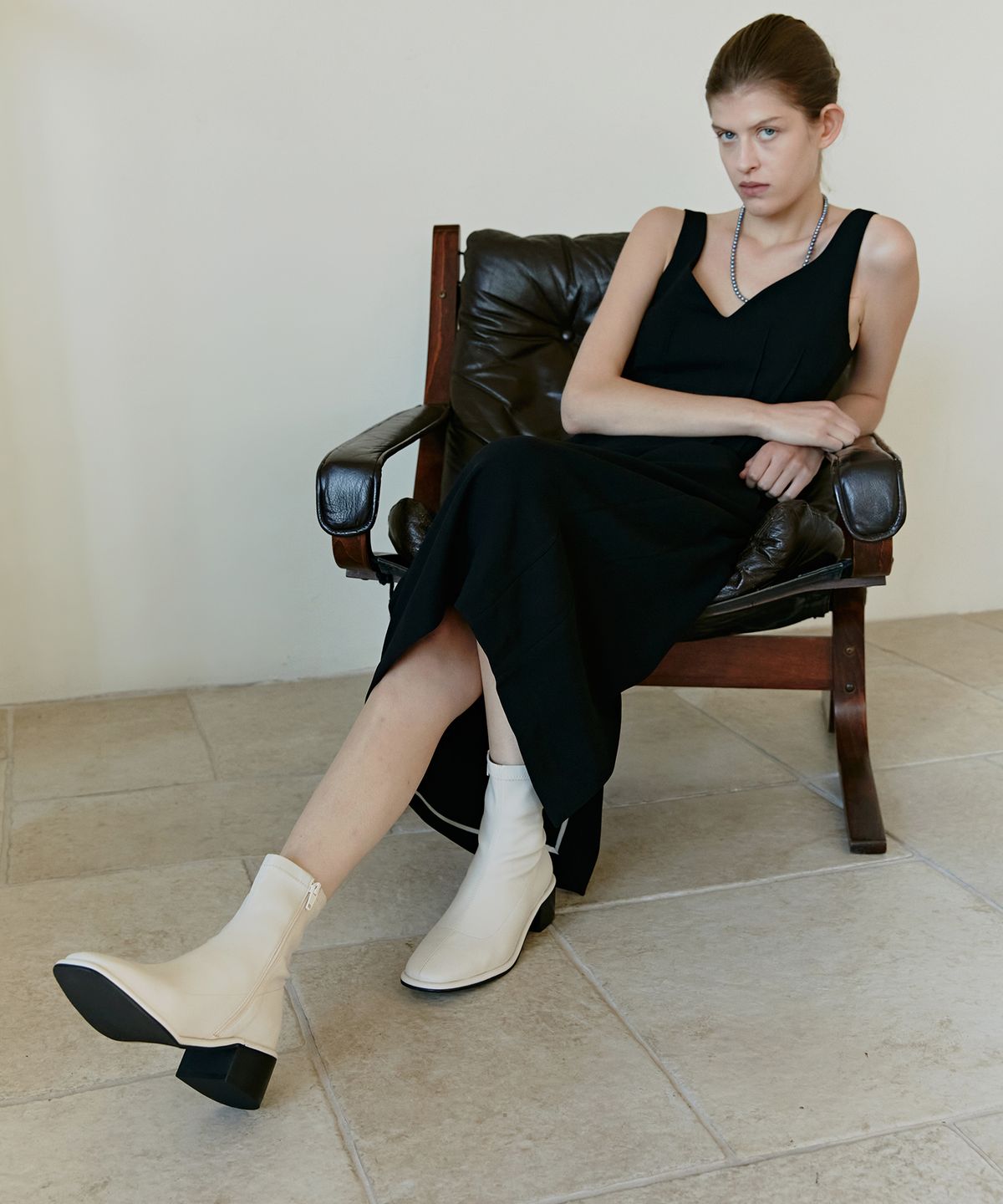무드나잇(MOODNIGHT) RONIN leather stretch ankle boots - 2color 5cm 소프트 스판 앵클부츠