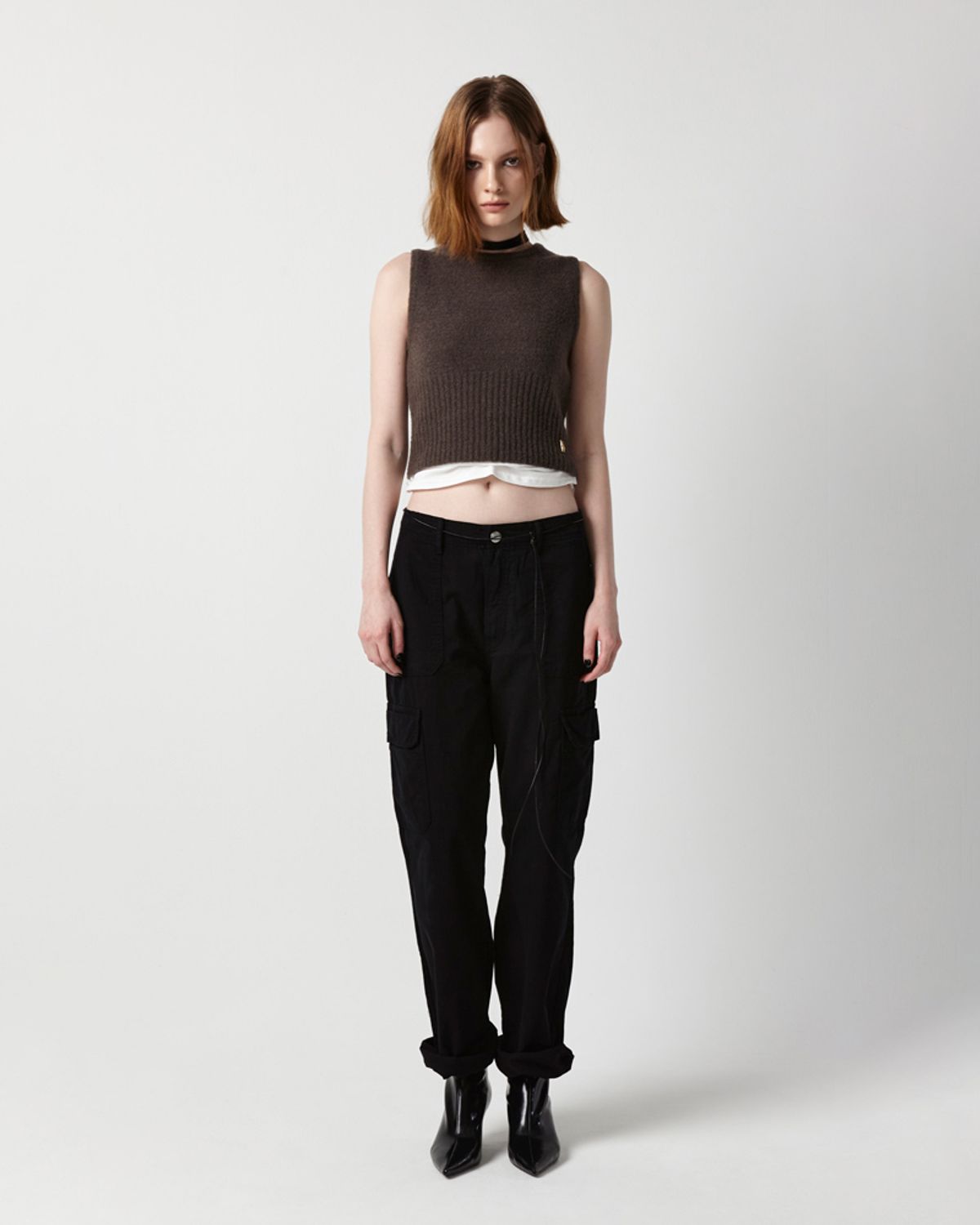이안조(EAN JO) BOUCLE KNIT SLEEVELESS(DARK BROWN)