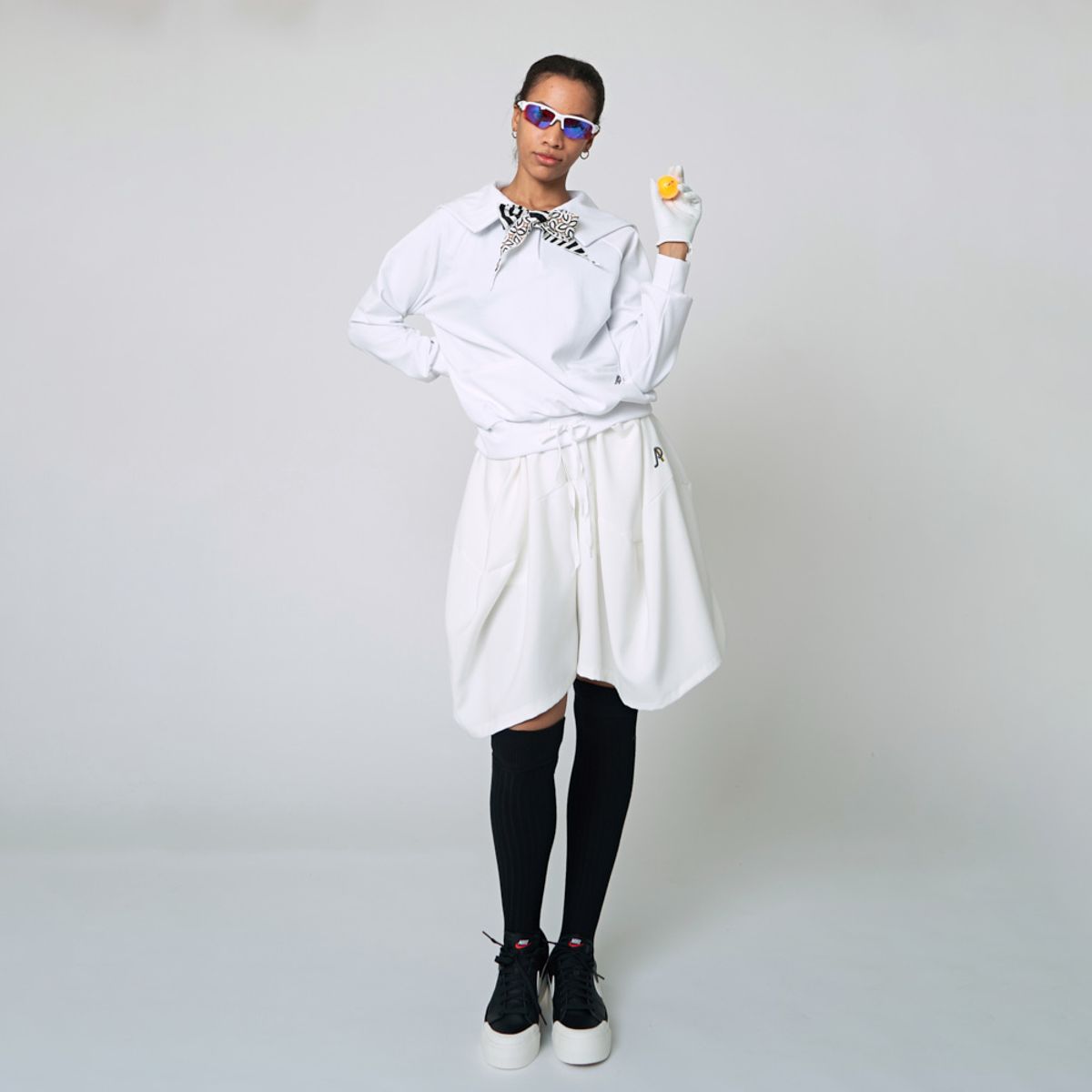 애스플래폼(ATHPLATFORM) AW22AS02 오버 니삭스_블랙