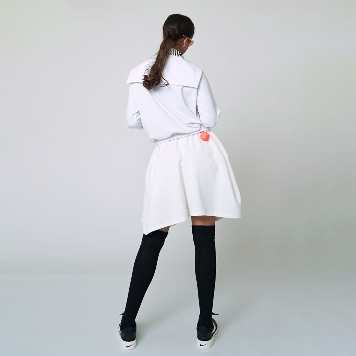 애스플래폼(ATHPLATFORM) AW22AS02 오버 니삭스_블랙