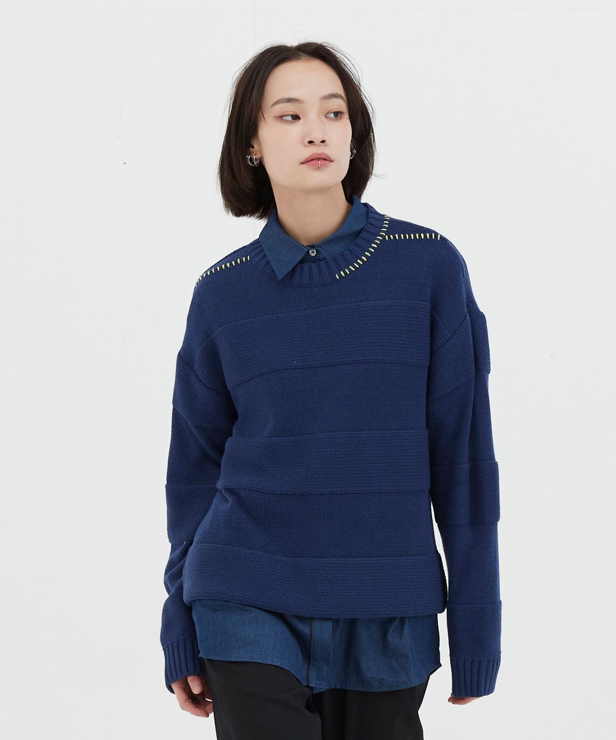 하이투(HYIIⁿ) [UNISEX] 손자수 스트라이프 니트 스웨터 블루