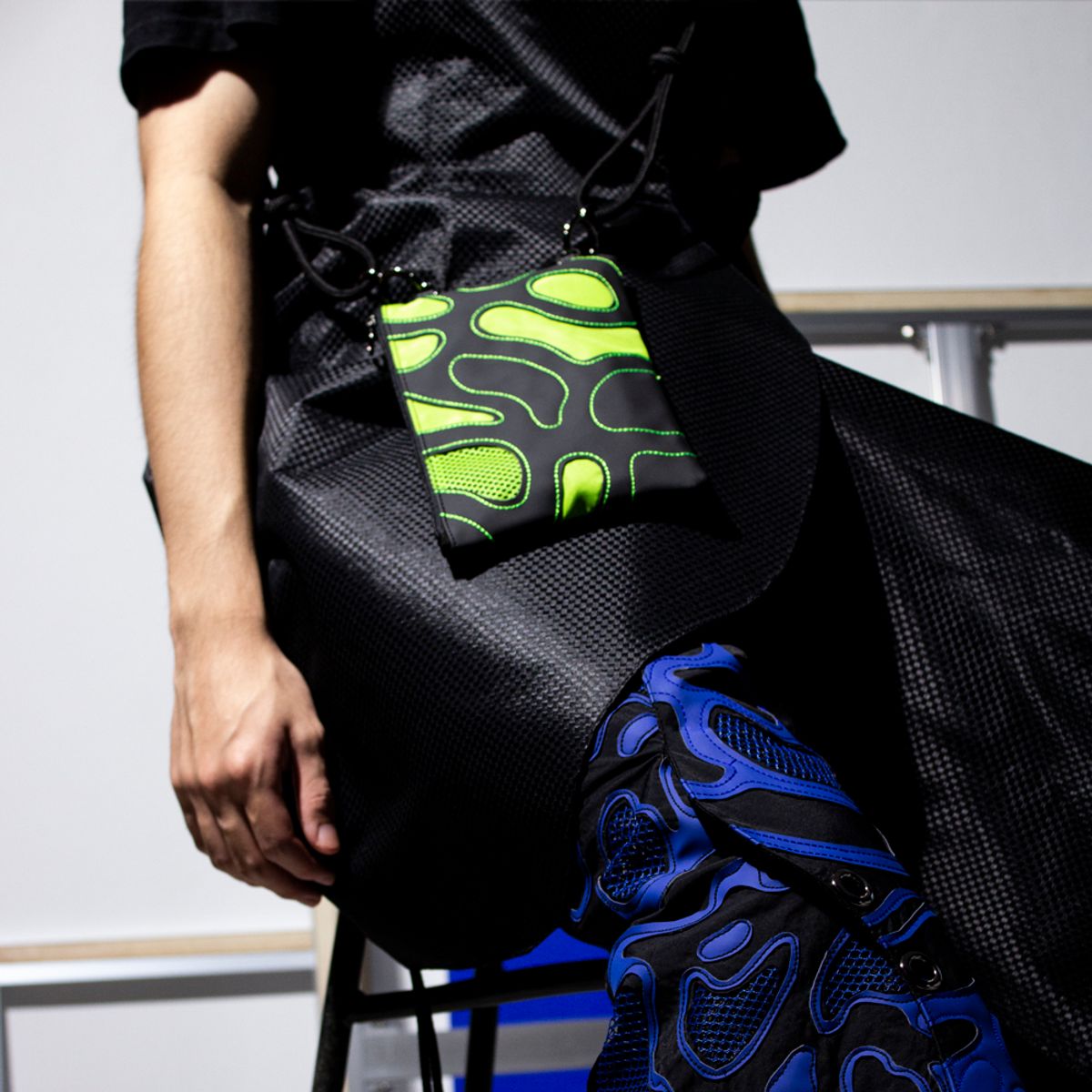 아이디얼리스트(IDEALIST) 몽상 미니백 MongSang Neonish Green