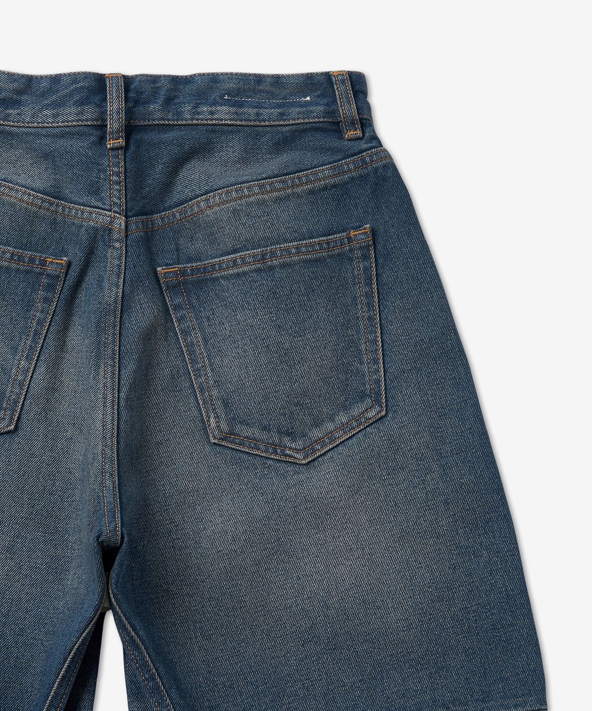 엠엠식스(MM6 MAISON MARGIELA) 라지핏 데님 팬츠 - 블루 / S62LB0095S30589971