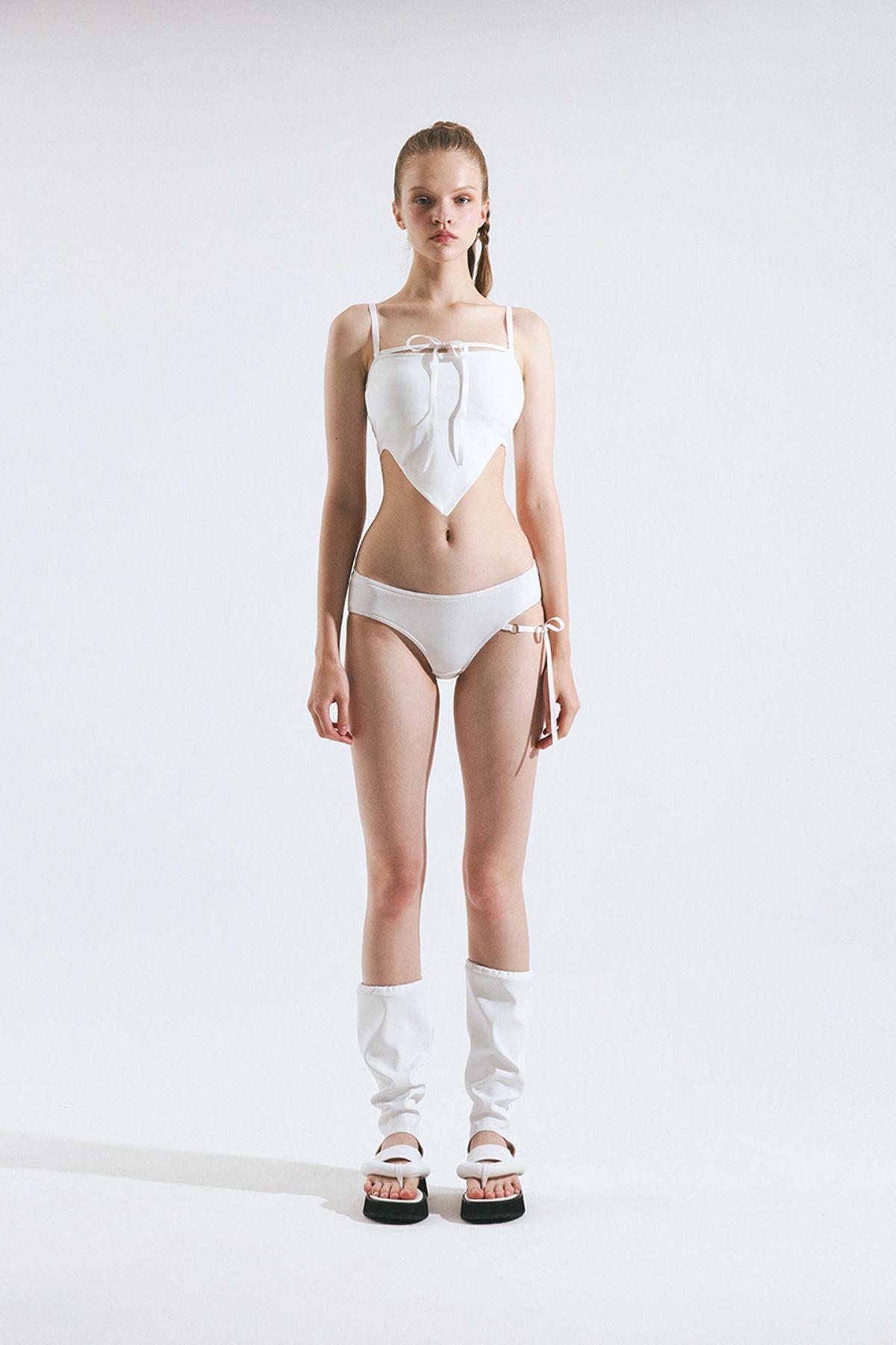 비나제이(VINAJ) 원사이드 리본 로우 비키니팬티 (White)