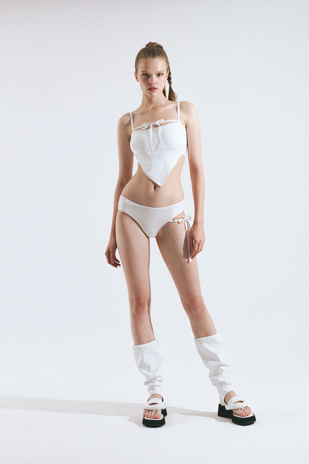 비나제이(VINAJ) 원사이드 리본 로우 비키니팬티 (White)