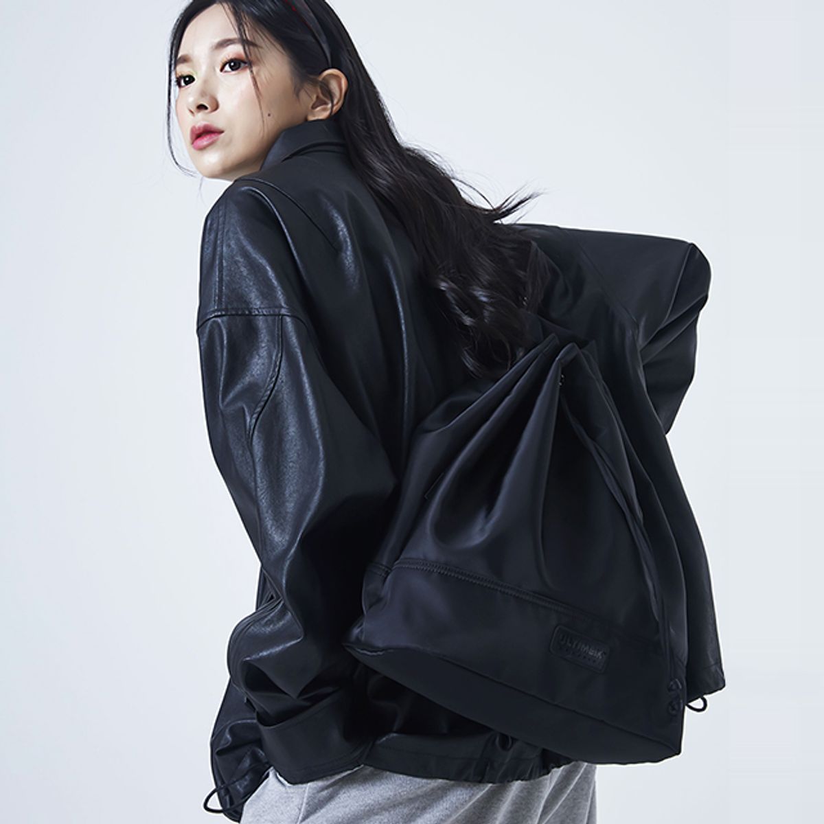 얼티메이크(ULTIMEIK) 1550 버서틀 버킷백 블랙 / 백팩