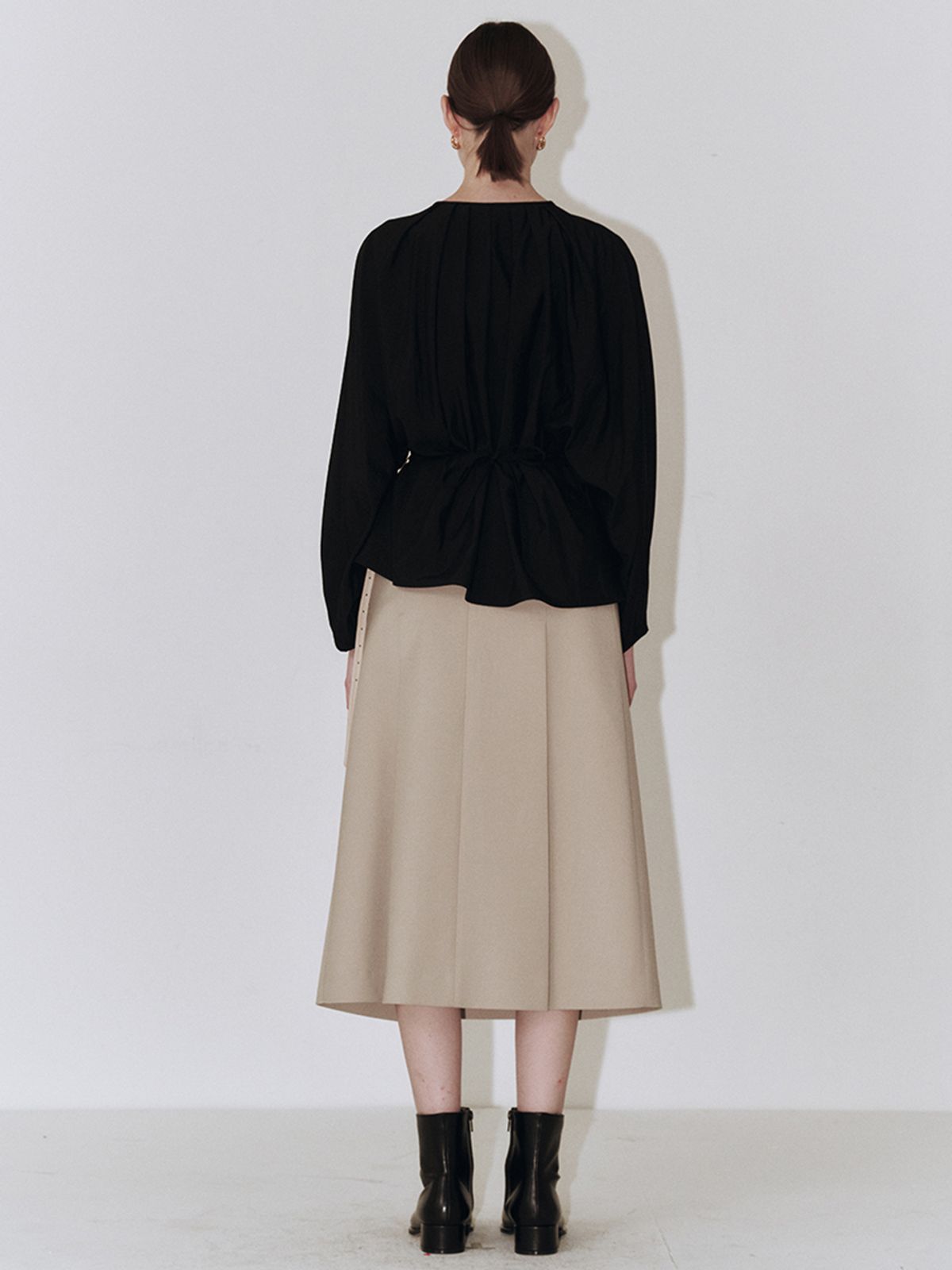 플로우먼(FLOWOMEN) Ribbon Pleats Blouse_Black