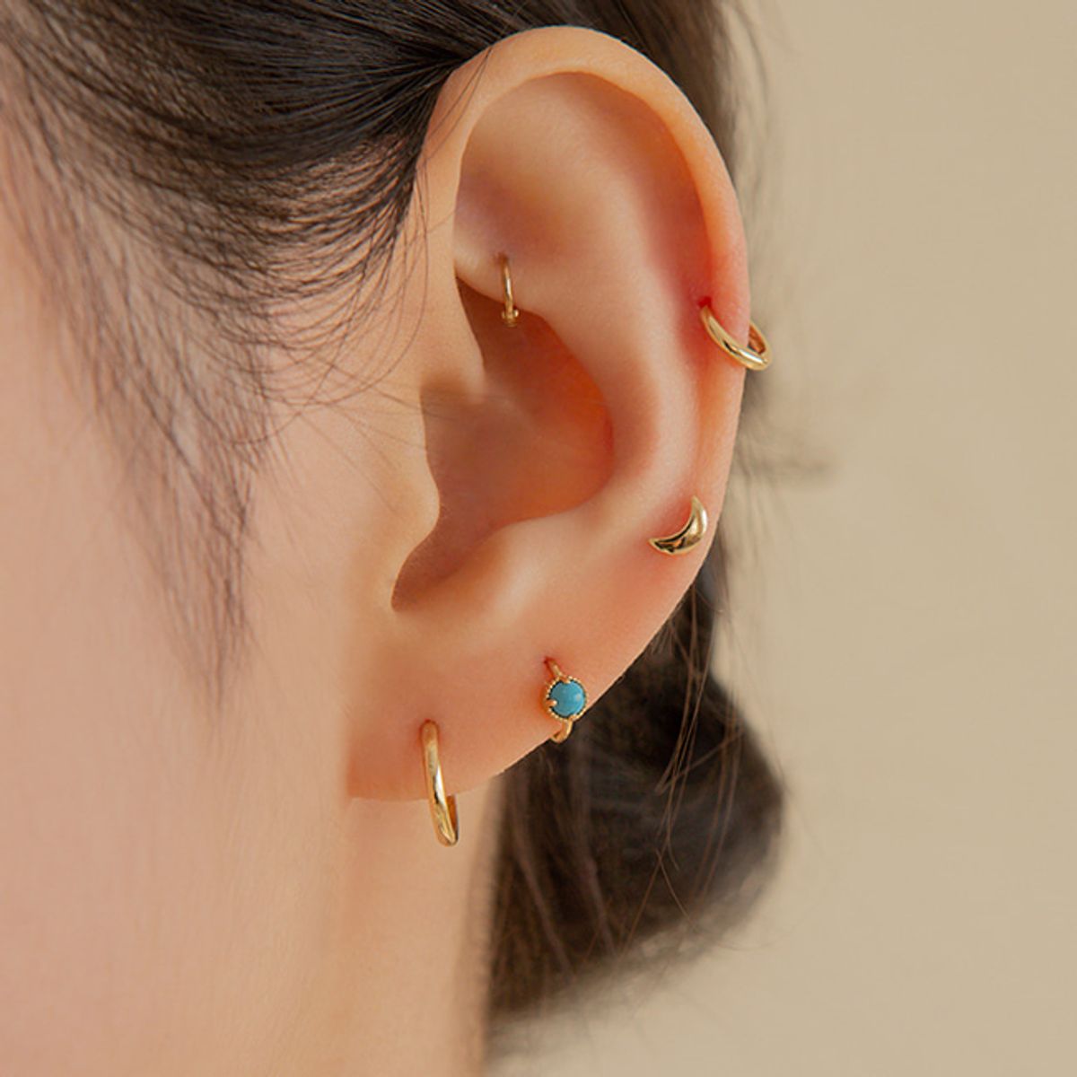 룬느(LUNNE) 14k 볼륨 초승달 귀걸이 (14k골드) A05