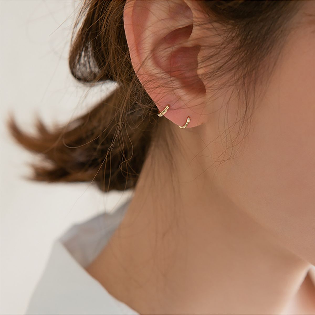 룬느(LUNNE) 14k 각 컷팅 원터치 미니 링 귀걸이 (14k골드) #ER03