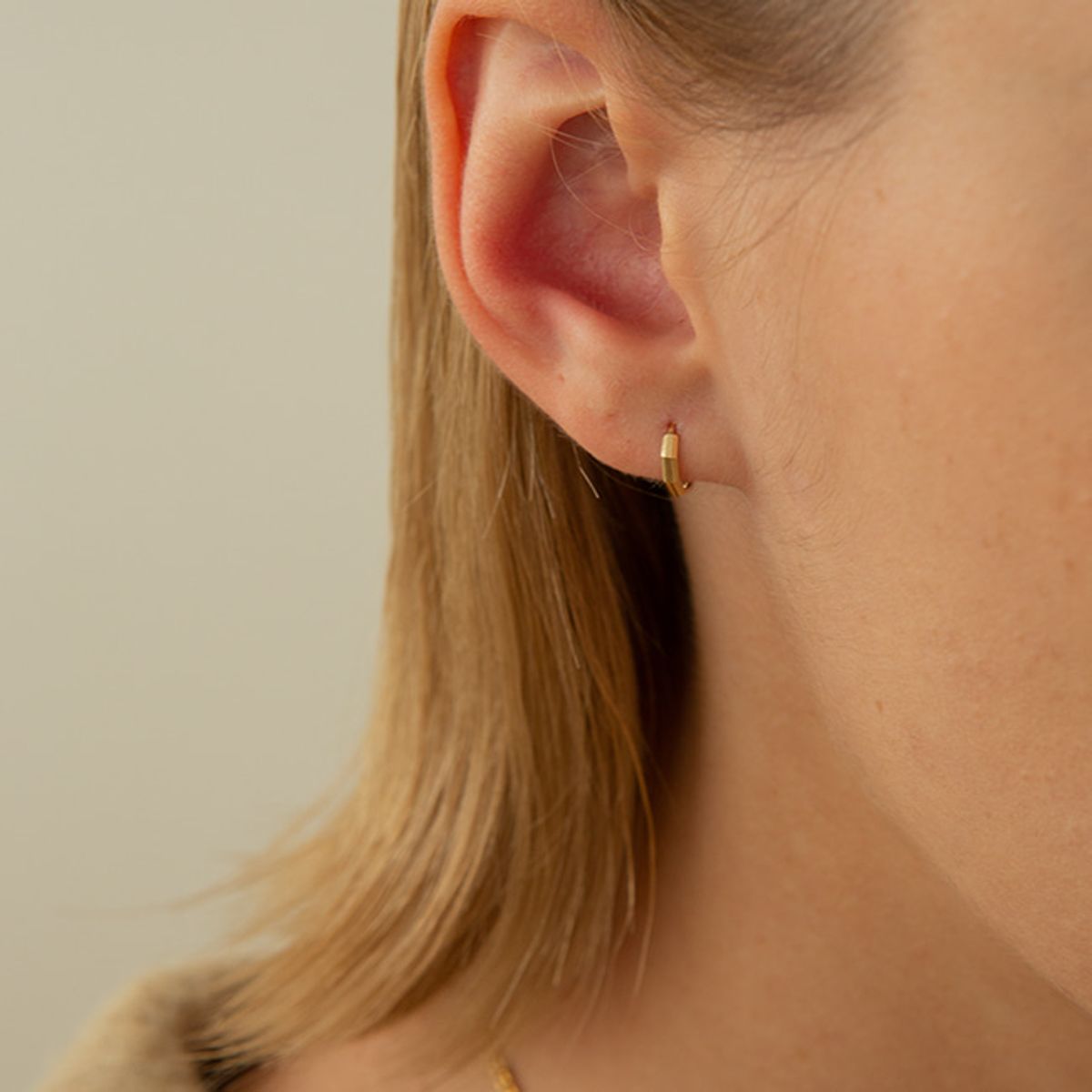 룬느(LUNNE) 14k 루나 컷팅 원터치 링 귀걸이 (14k골드) #ER19