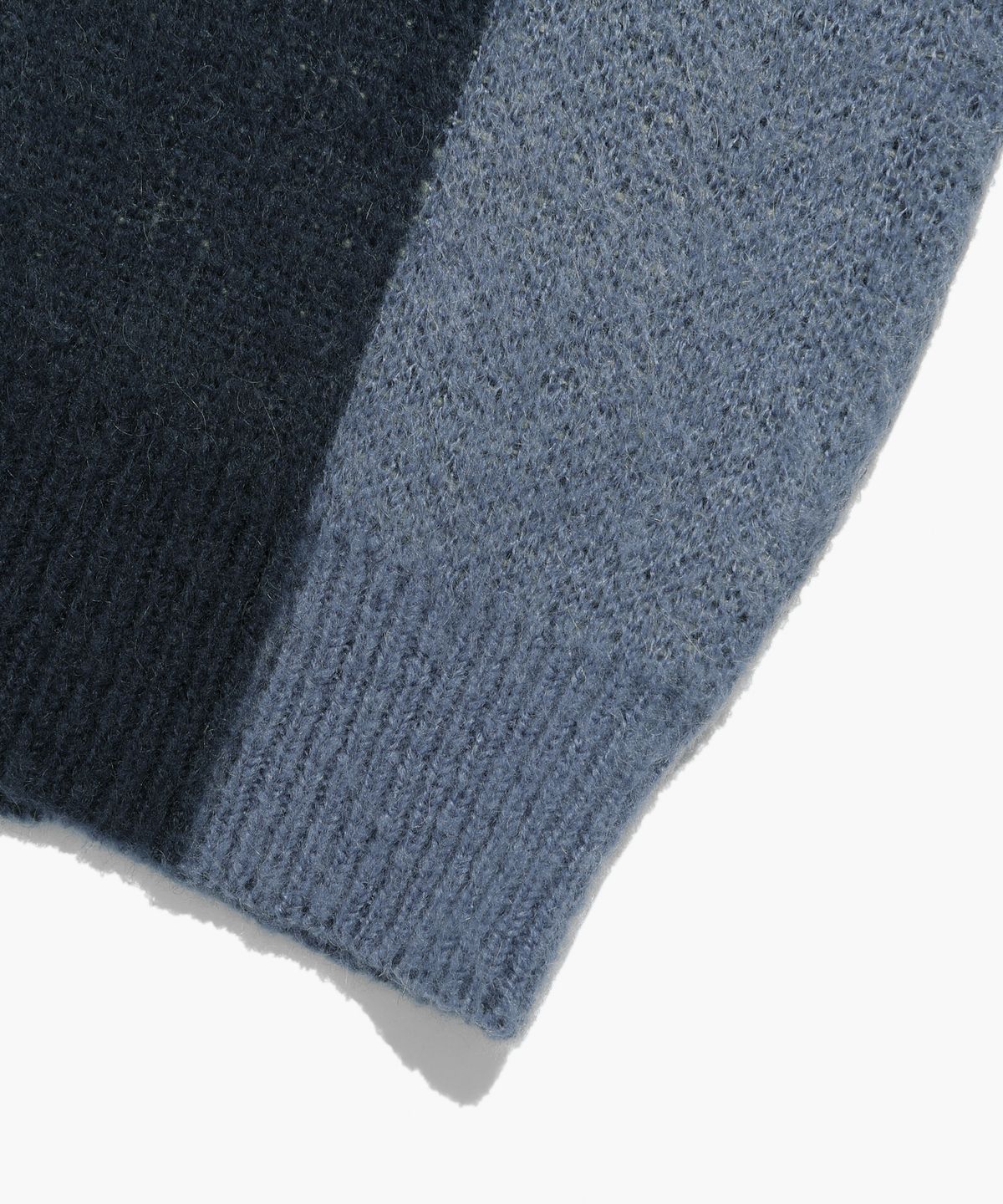 나이스고스트클럽(NICEGHOSTCLUB) 3STARS LOGO MOHAIR CARDIGAN_NAVY(NG2CFUK681A)