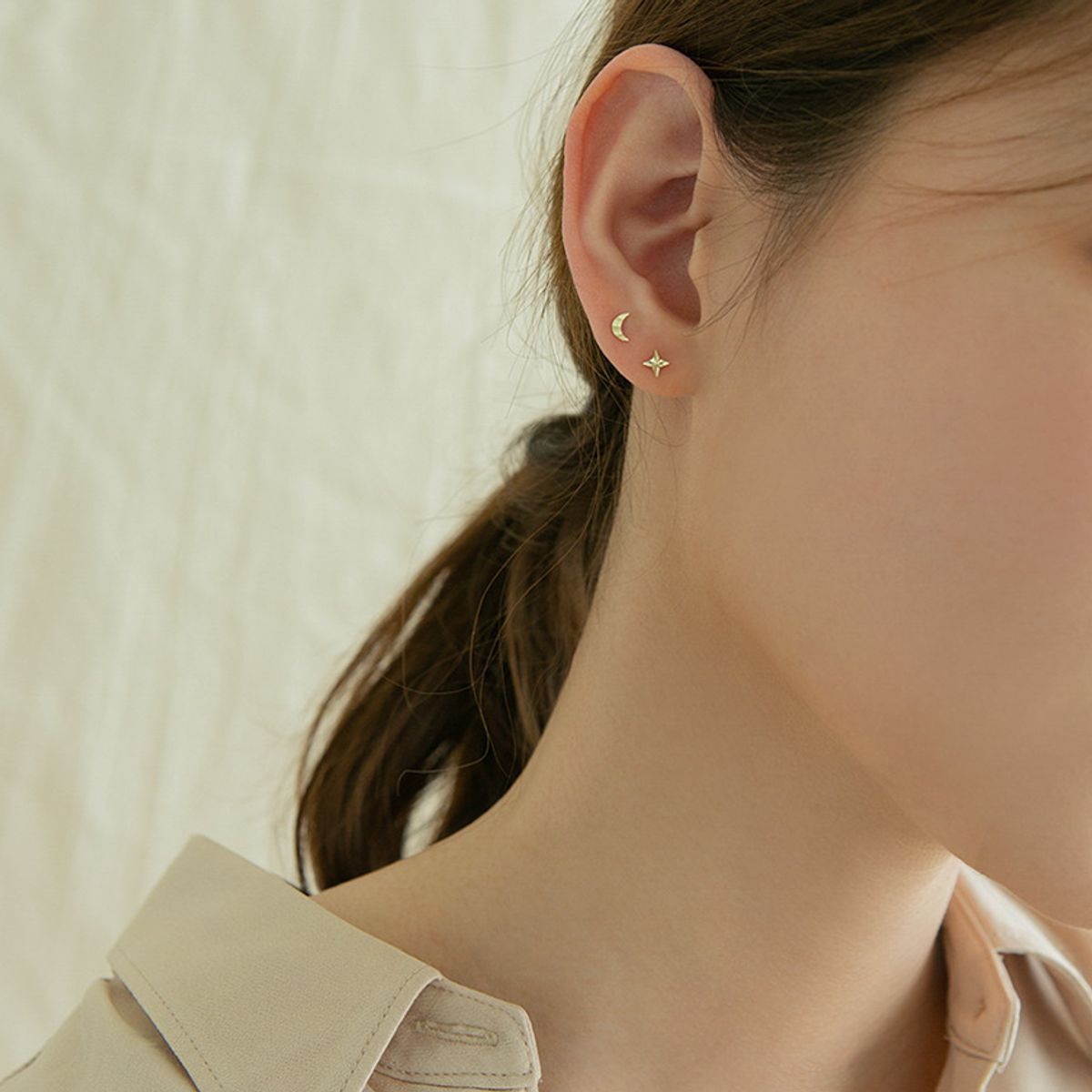 룬느(LUNNE) 14k 컷팅 초승달 귀걸이 (14k골드) #ES13