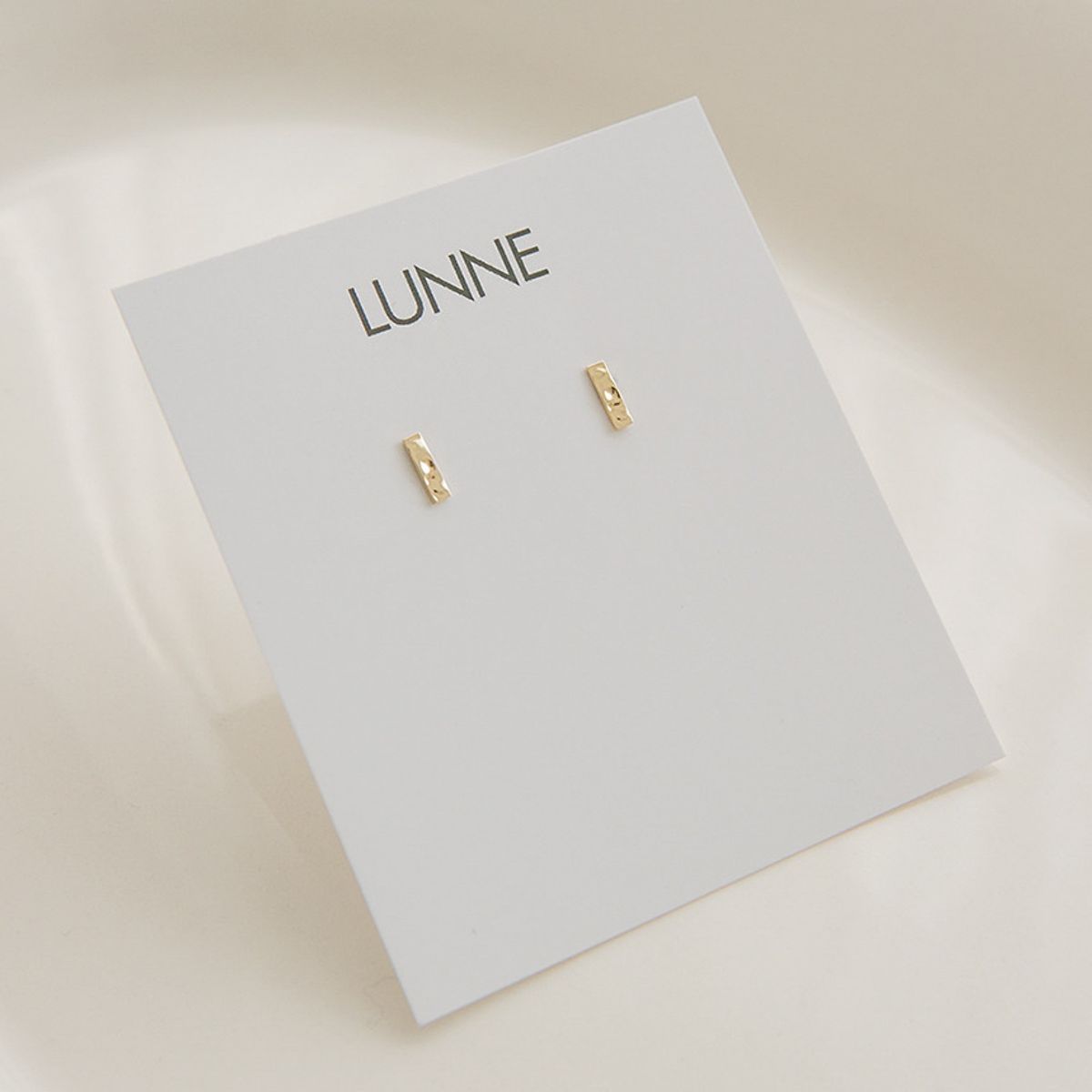 룬느(LUNNE) 14k 러프 스틱 바 귀걸이 (14k골드) #ES22