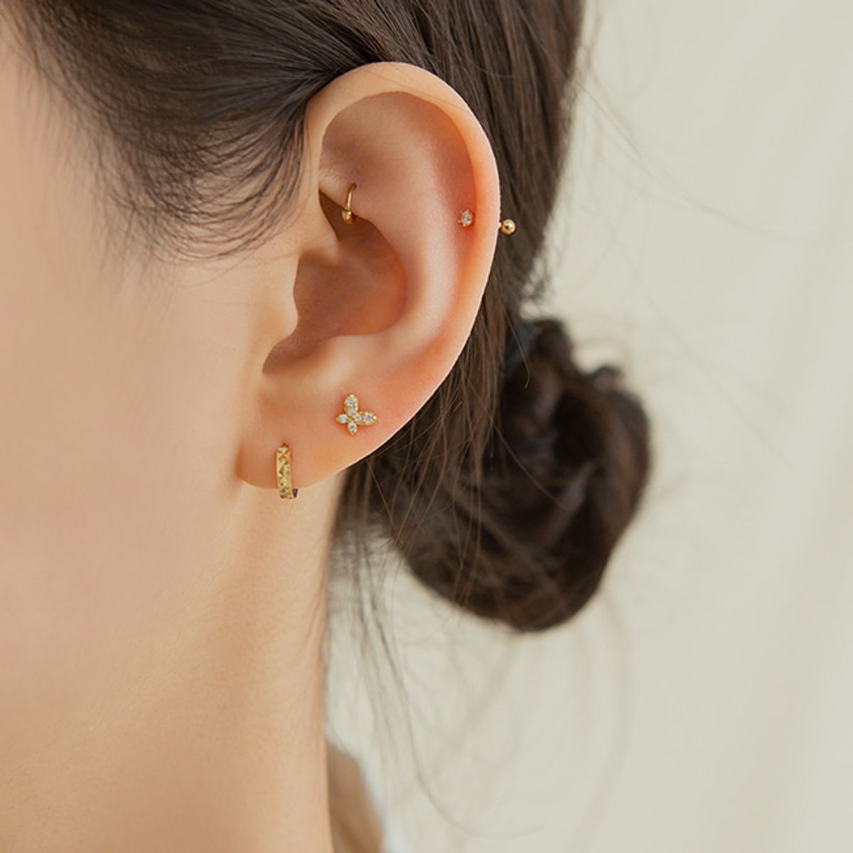 룬느(LUNNE) 14k 프레스 나비 큐빅 피어싱 (14k골드)(바두께1mm) S04