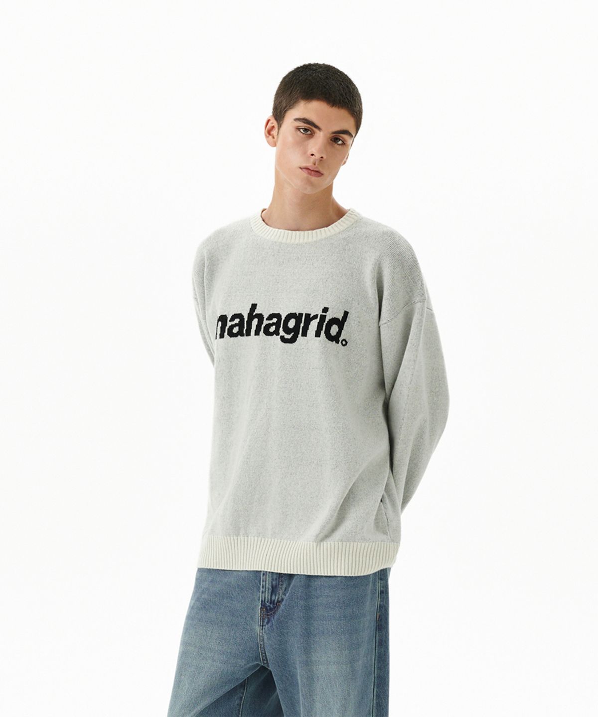 마하그리드(MAHAGRID) BASIC LOGO KNIT SWEATER IVORY(MG2EFMK620A)