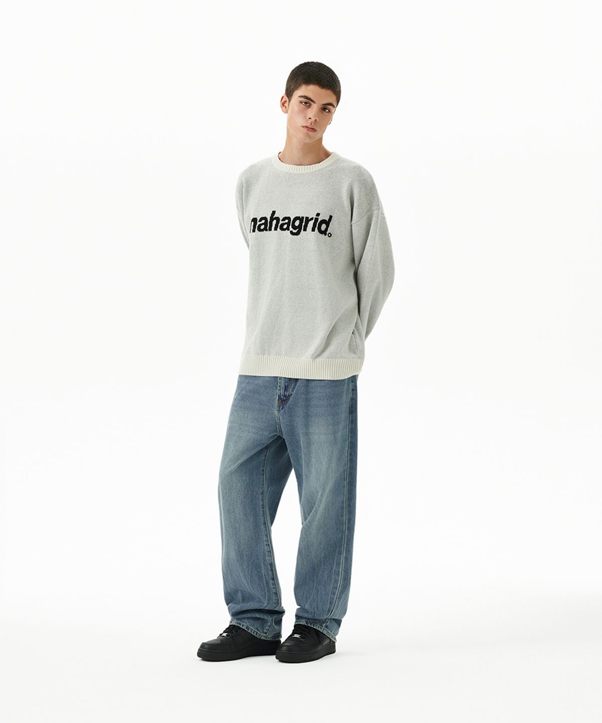 마하그리드(MAHAGRID) BASIC LOGO KNIT SWEATER IVORY(MG2EFMK620A)