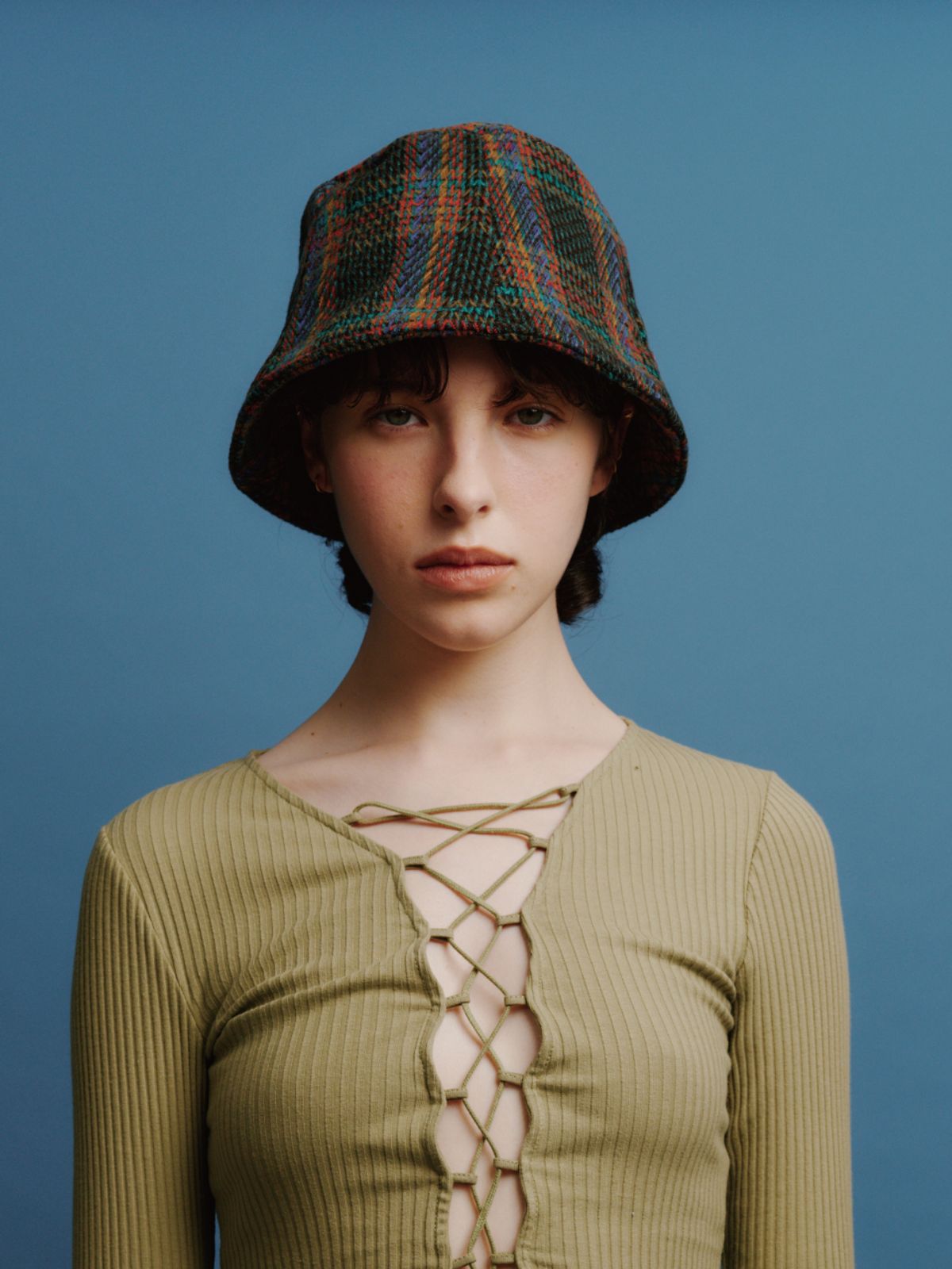 포에지담(POESIEDAME) [Life PORTRAIT] Tartan check bucket hat in Bluegreen